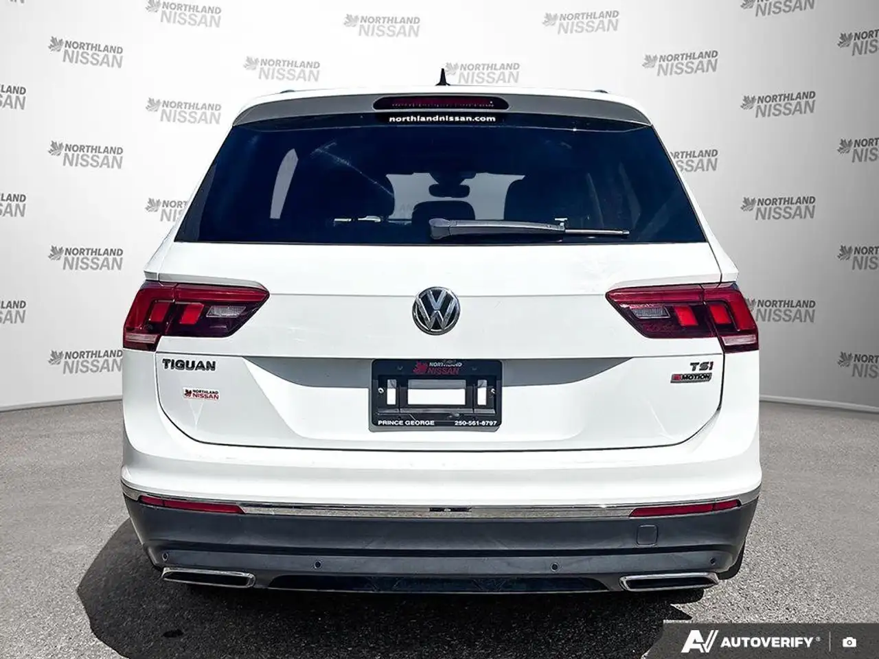 Volkswagen Tiguan снимка Volkswagen Tiguan