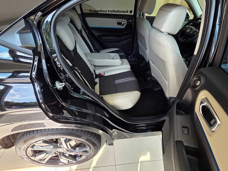 Honda HR-V Hybrid e:HEV 1.5 i-MMD Advance Style — photo 13