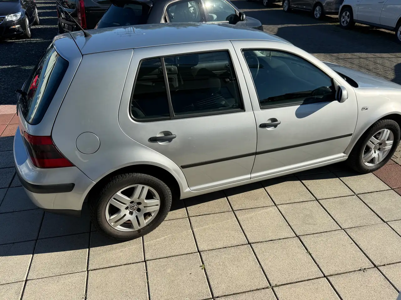 Volkswagen Golf IV 1.6 Automatik Edition Tüv bis 1/2028, foto 2