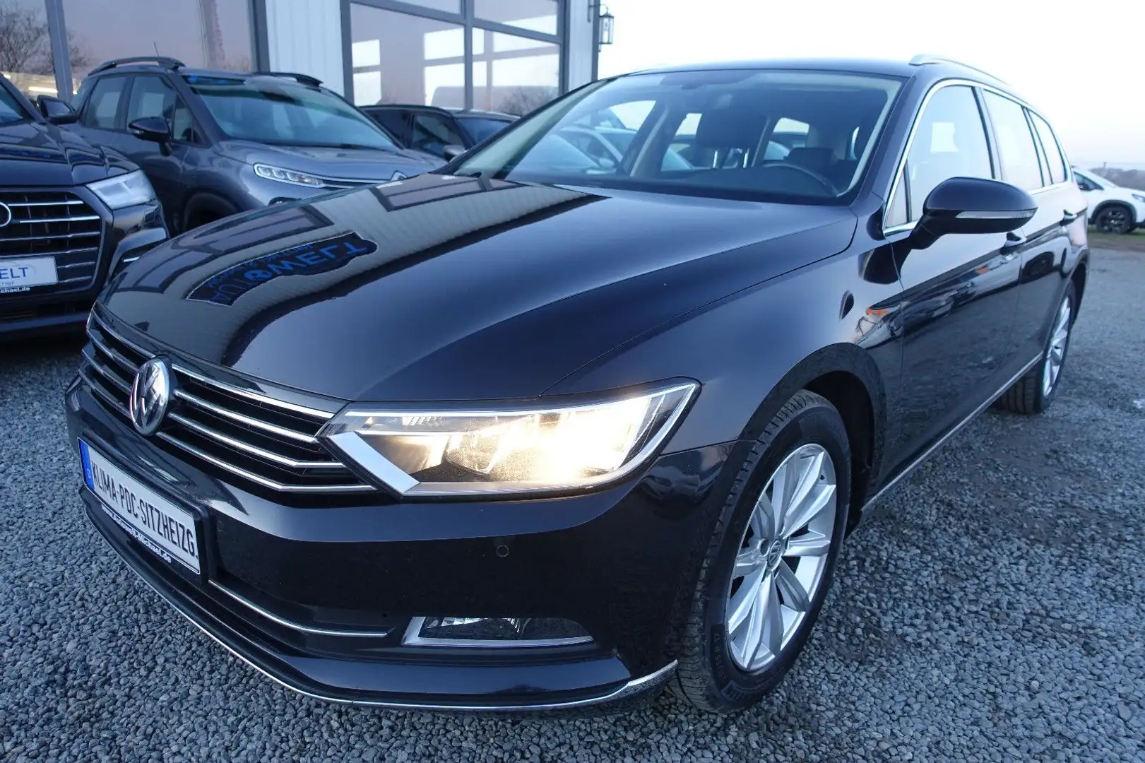 Volkswagen Passat Variant 2.0 TDI DSG Highline lück.Scheckh Schwarz - 2