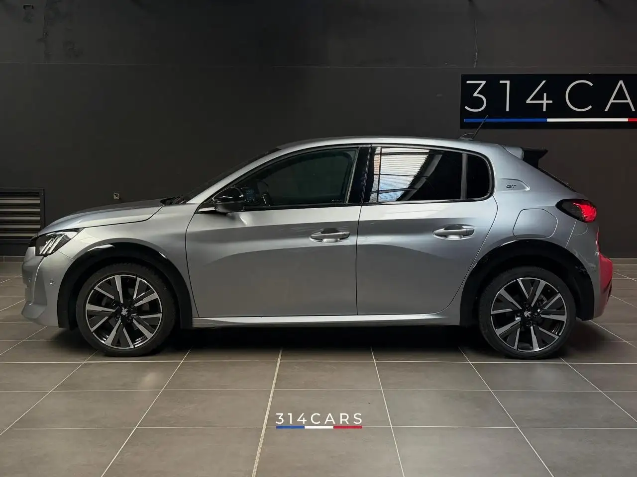 Peugeot 208 208 — photo 2