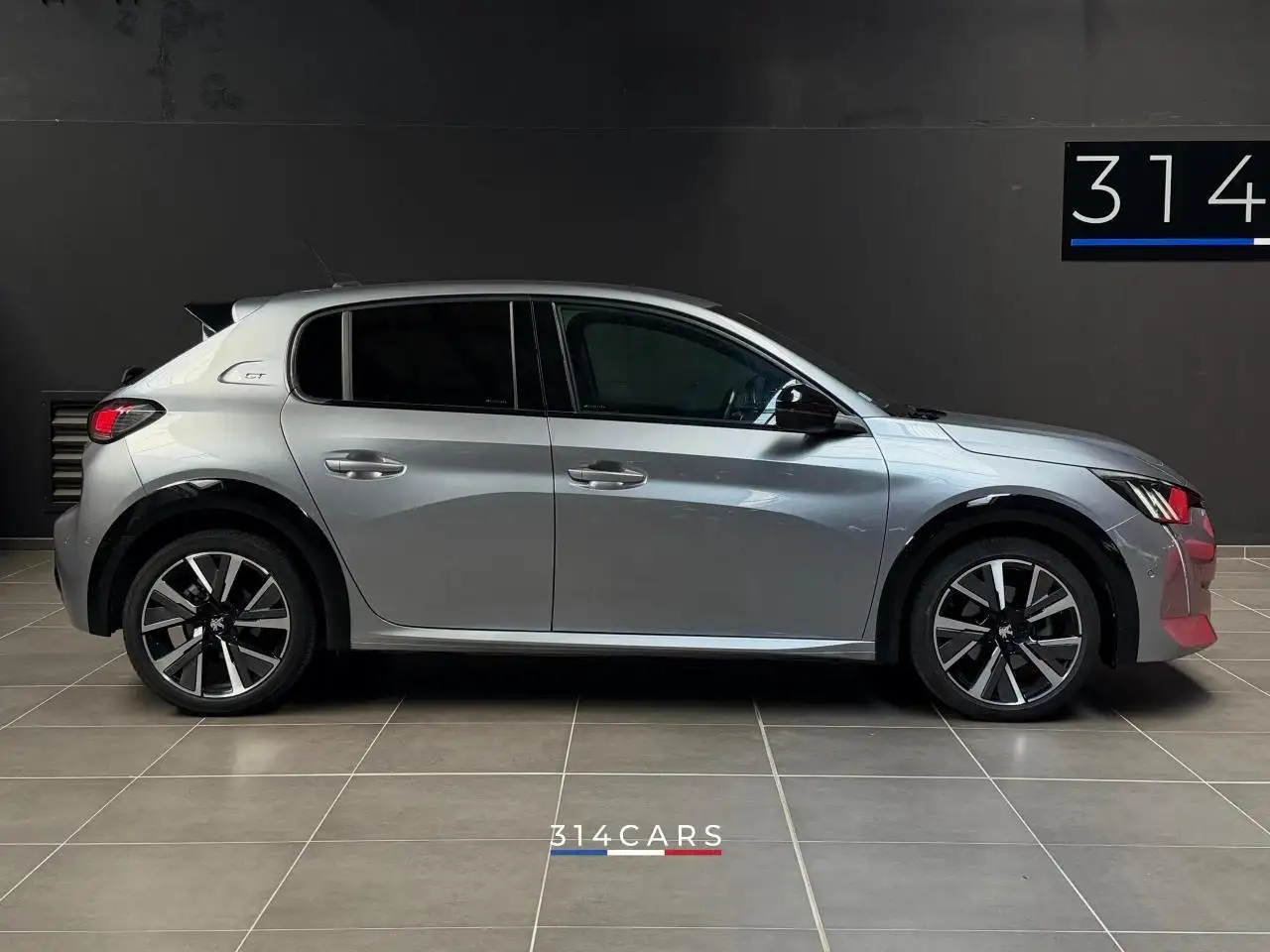 Peugeot 208 208 — photo 4