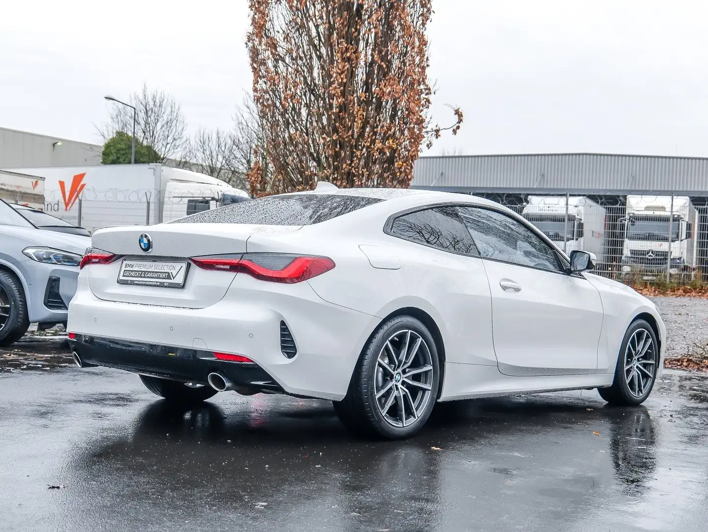 BMW 430 i Coupé NAVI LED PDC V+H DAB Tempomat Glasd. Alb - 2