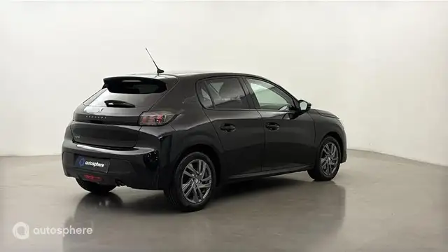 Peugeot 208 view 5