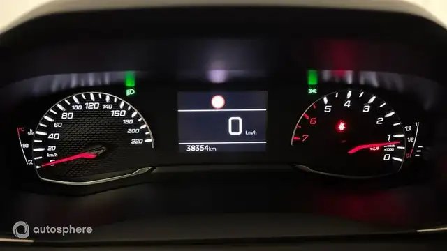 Peugeot 208 view 10