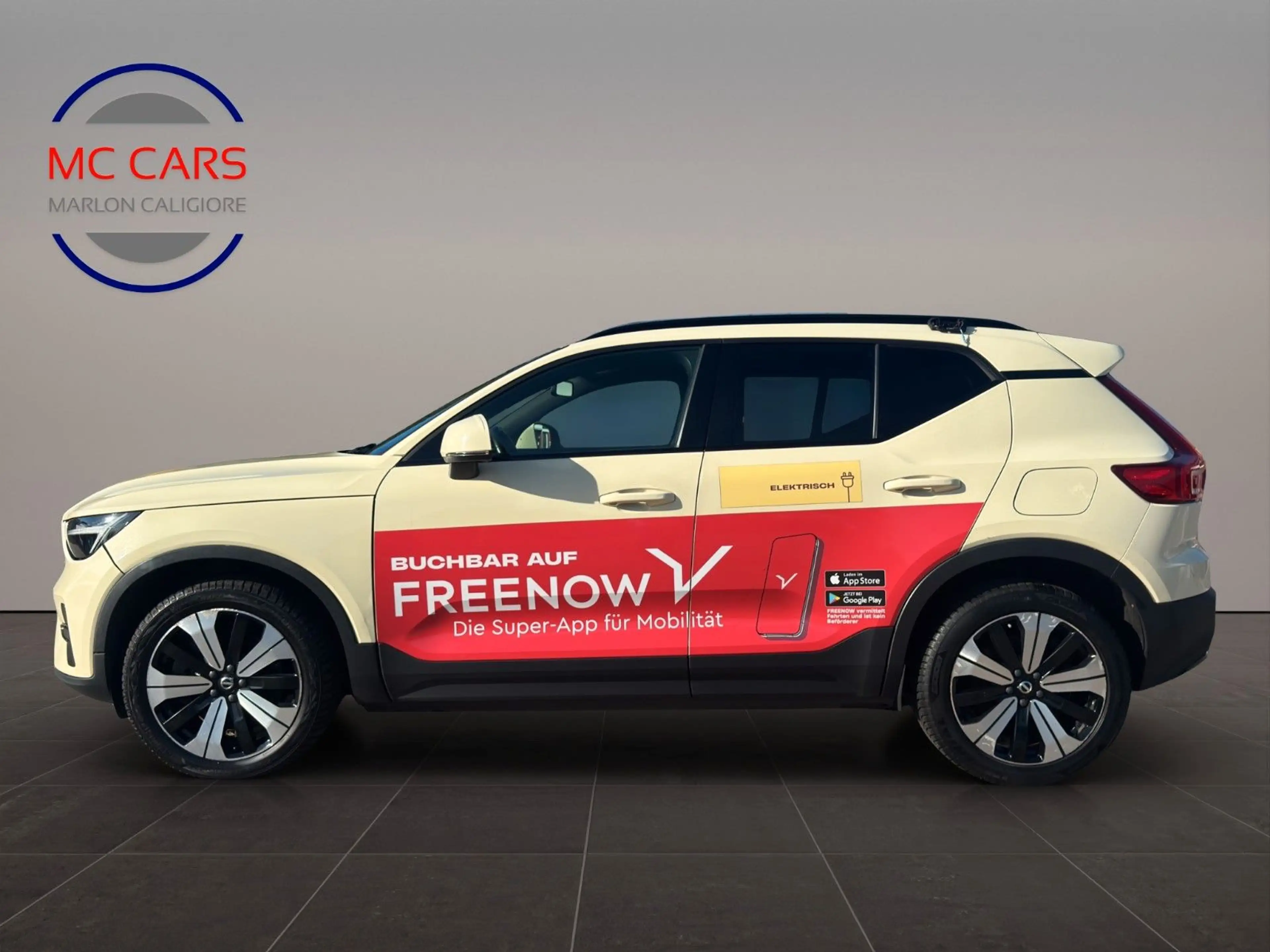 Volvo XC40 Plus Recharge Pure Electric 2WD TAXI — photo 6