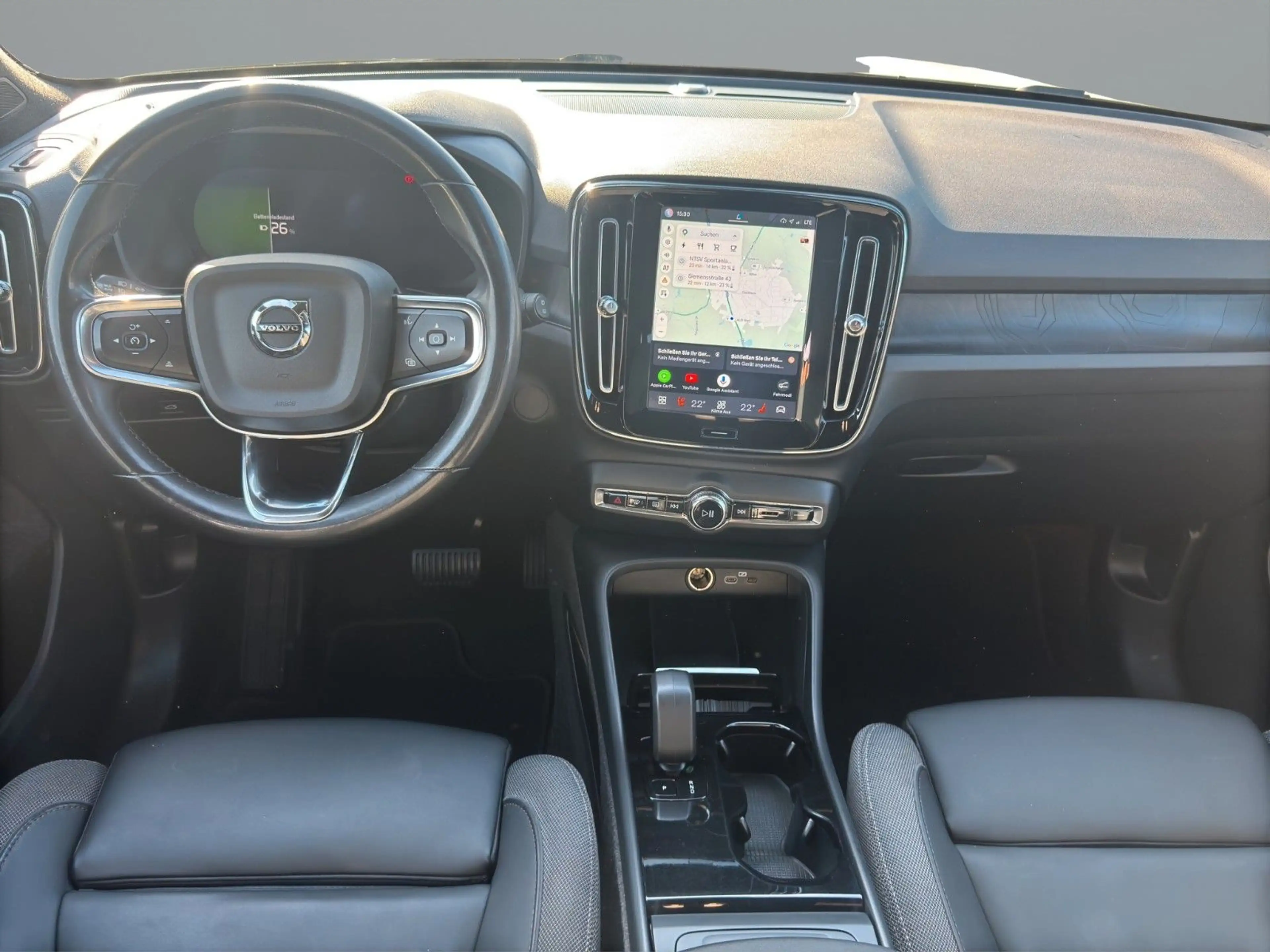 Volvo XC40 Plus Recharge Pure Electric 2WD TAXI — photo 11