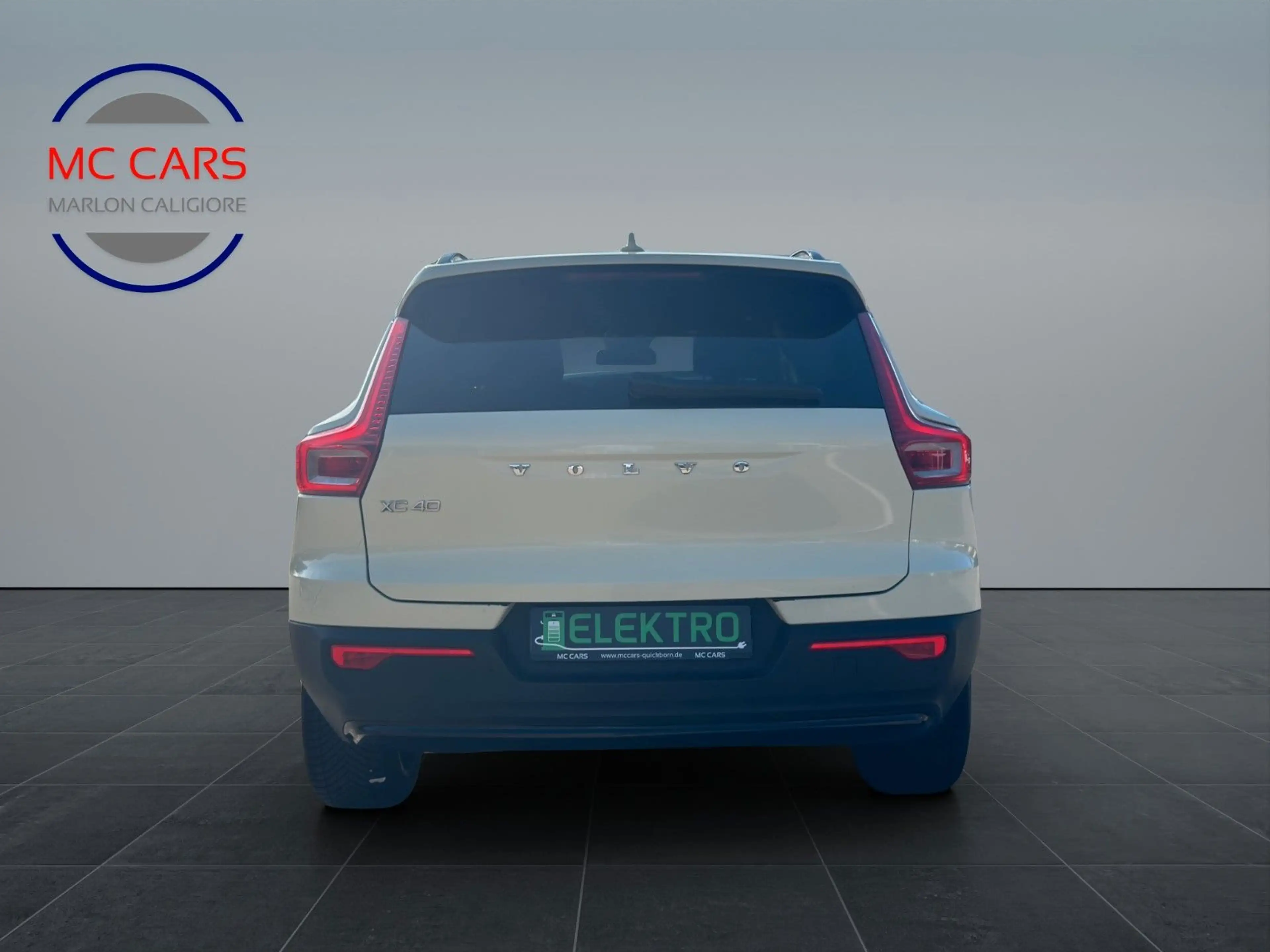 Volvo XC40 Plus Recharge Pure Electric 2WD TAXI — photo 7