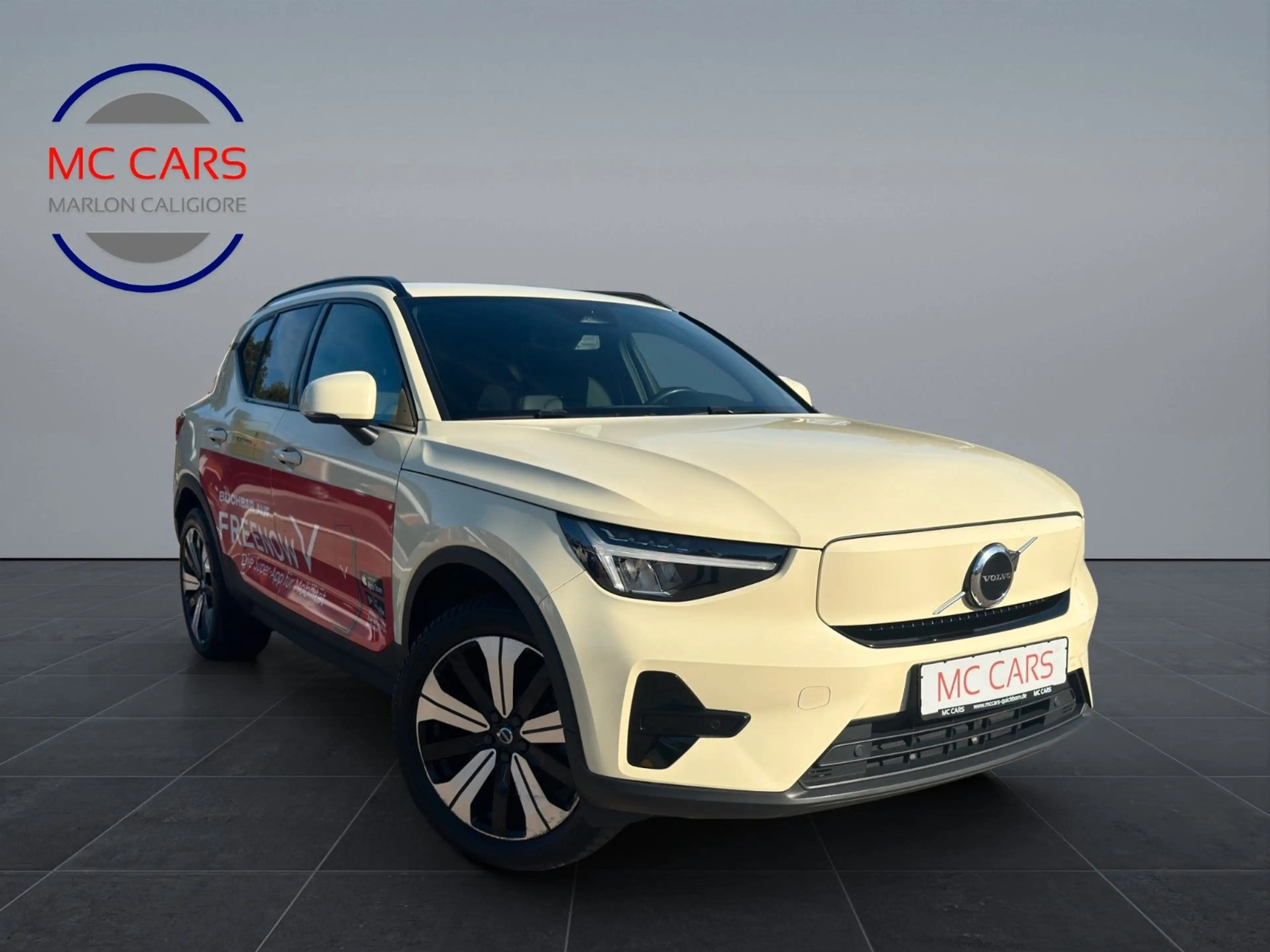 Volvo XC40 Plus Recharge Pure Electric 2WD TAXI