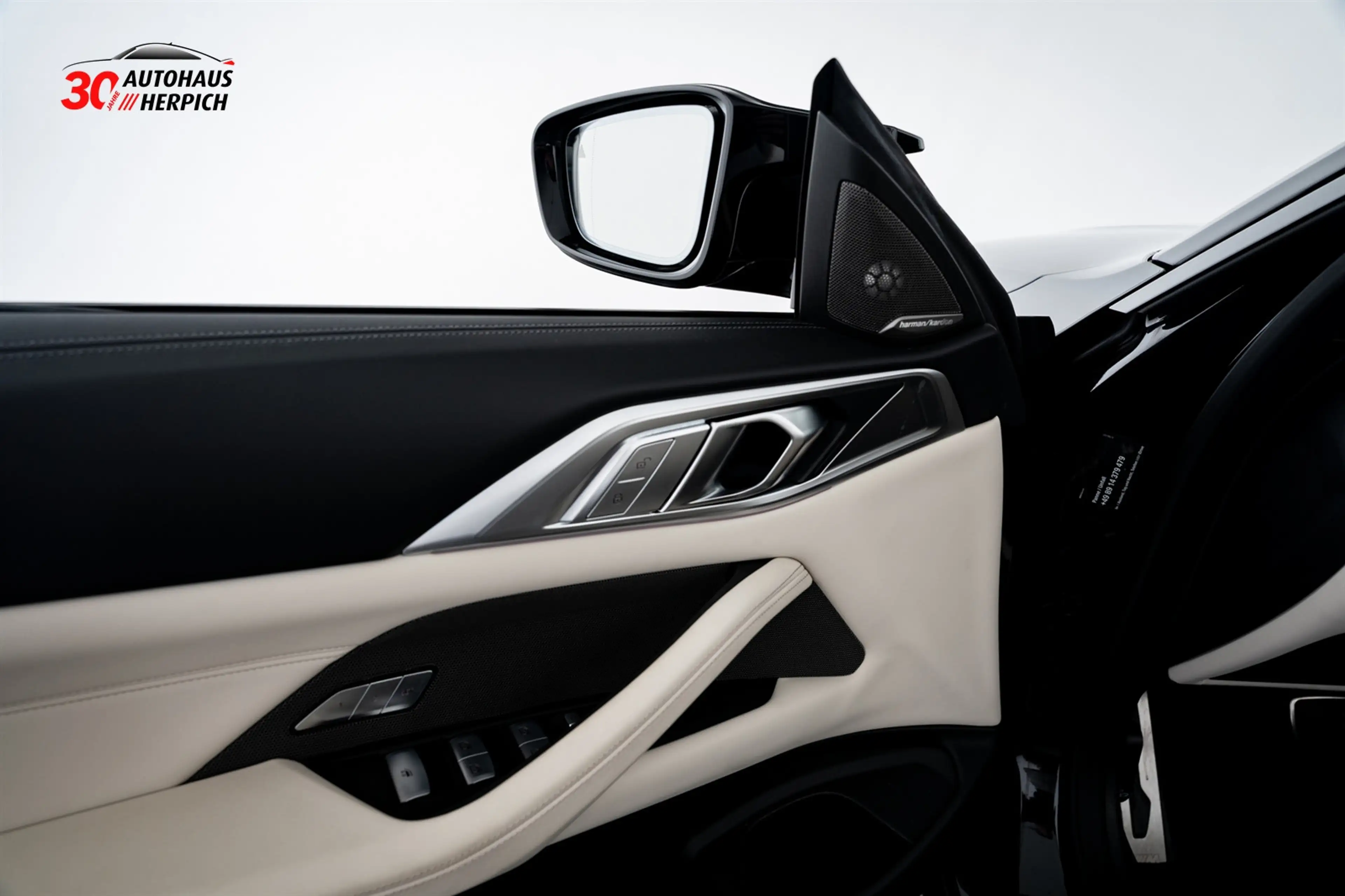 BMW M4 xDrive Competition Cabrio Schwarz Weiß Curved — photo 12