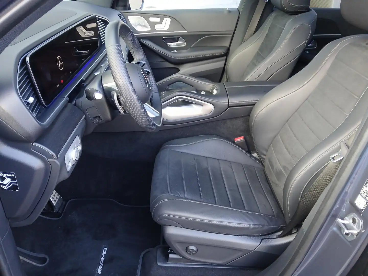 Mercedes-Benz GLE 400 E 4MATIC SUV AMG Line | Panoramisch Dak | Trekhaak Bleu - 2