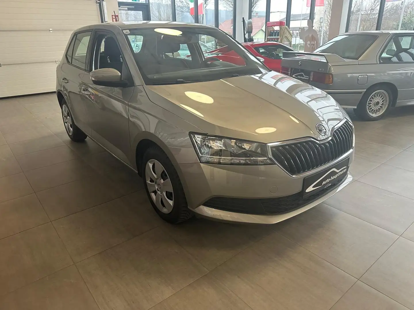 Skoda Fabia 1,0 20 Grau - 1
