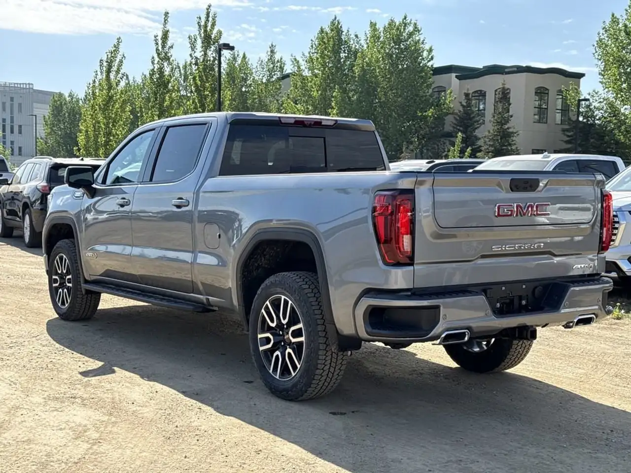 GMC Sierra 1500 снимка GMC Sierra 1500