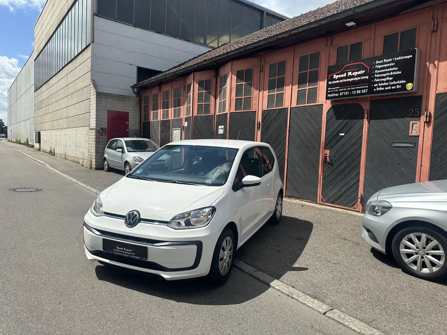 Volkswagen up! move up! Blanc - 1