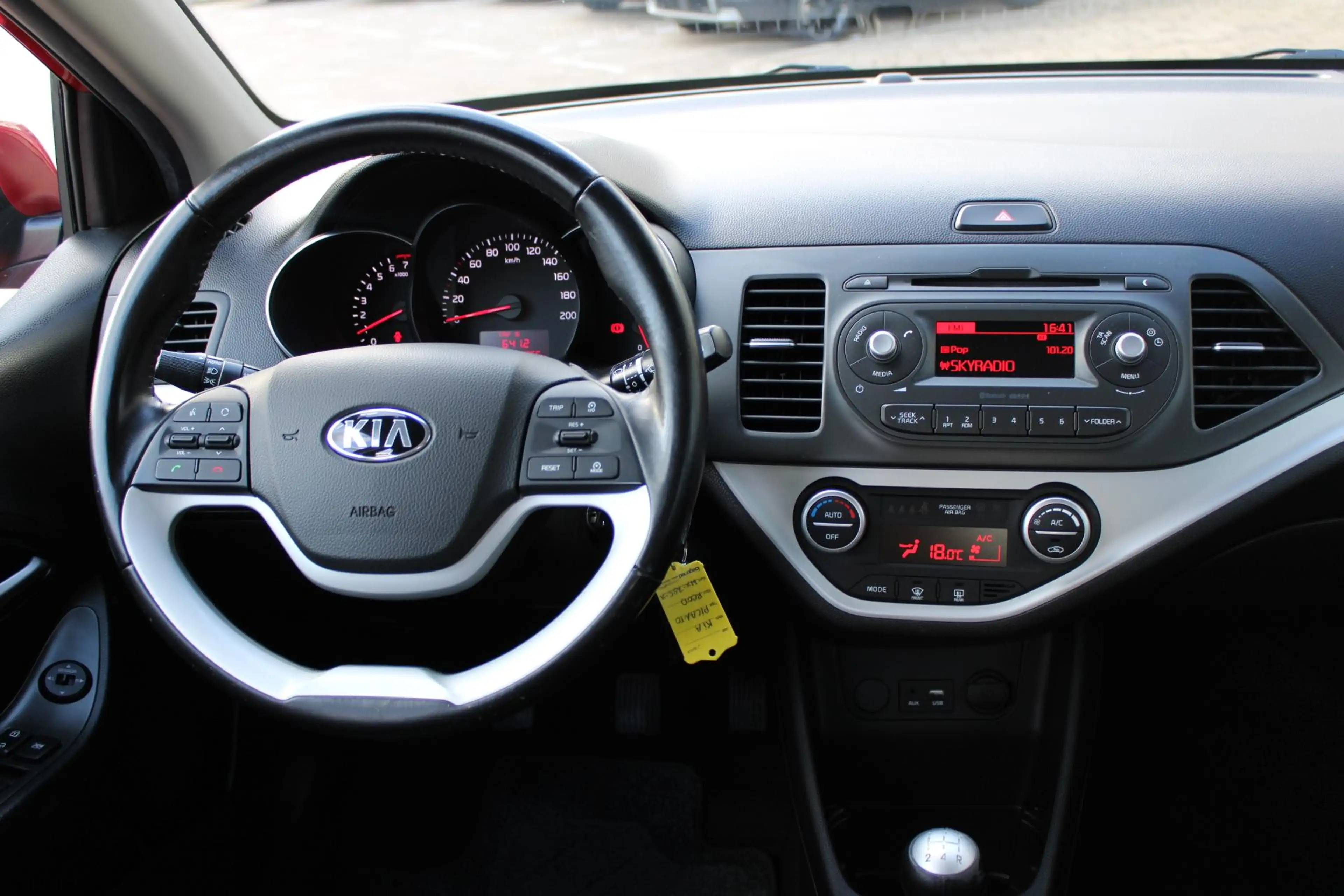 Kia Picanto 1.0 CVVT DynamicLine | Cruise Control | Climate Co — photo 3