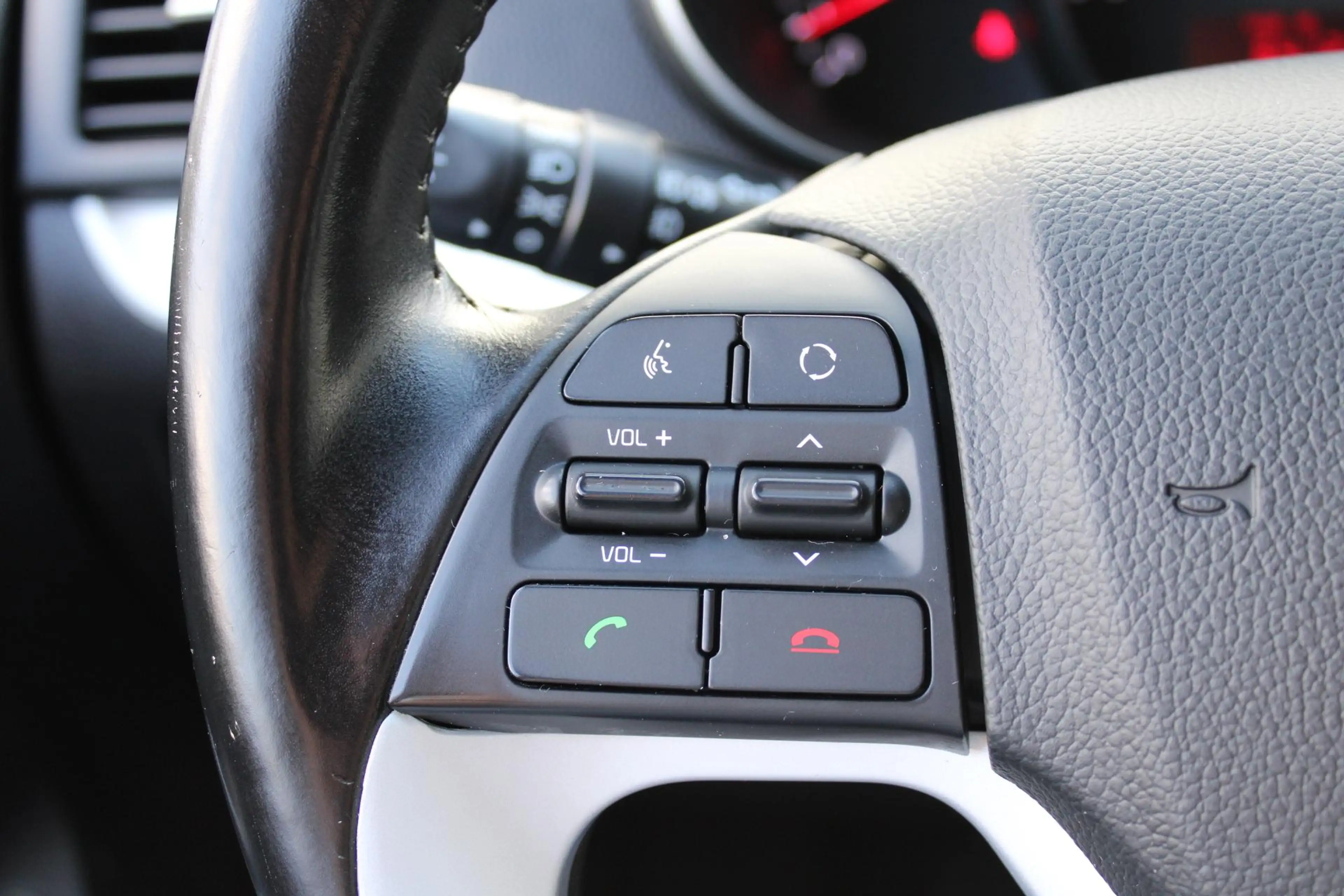 Kia Picanto 1.0 CVVT DynamicLine | Cruise Control | Climate Co — photo 11