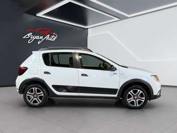 Stepway 1.5 blue dci Techroad 95cv