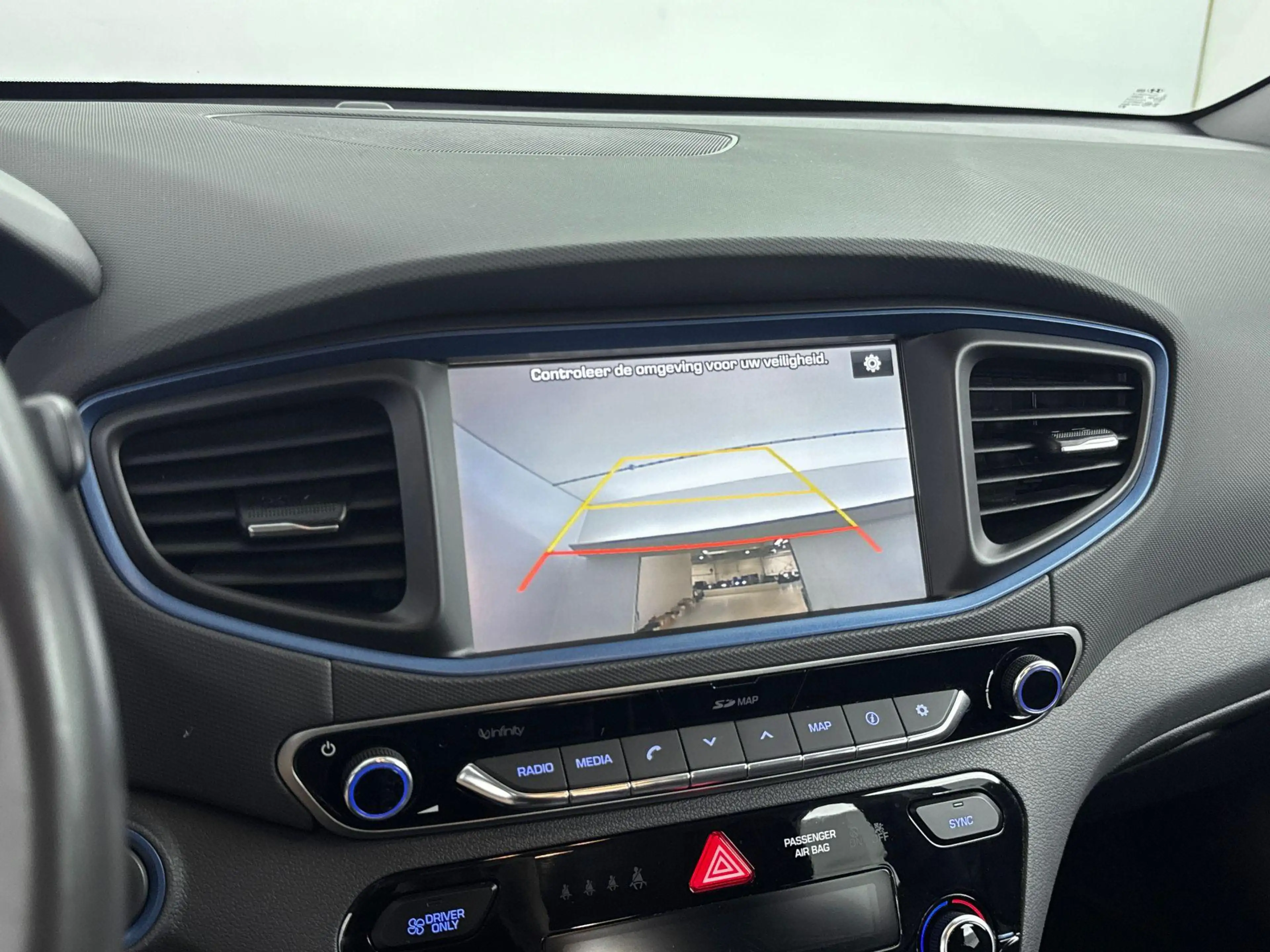 Hyundai IONIQ 1.6 GDi Comfort | Navigatie | Camera | Adaptive cr — photo 11