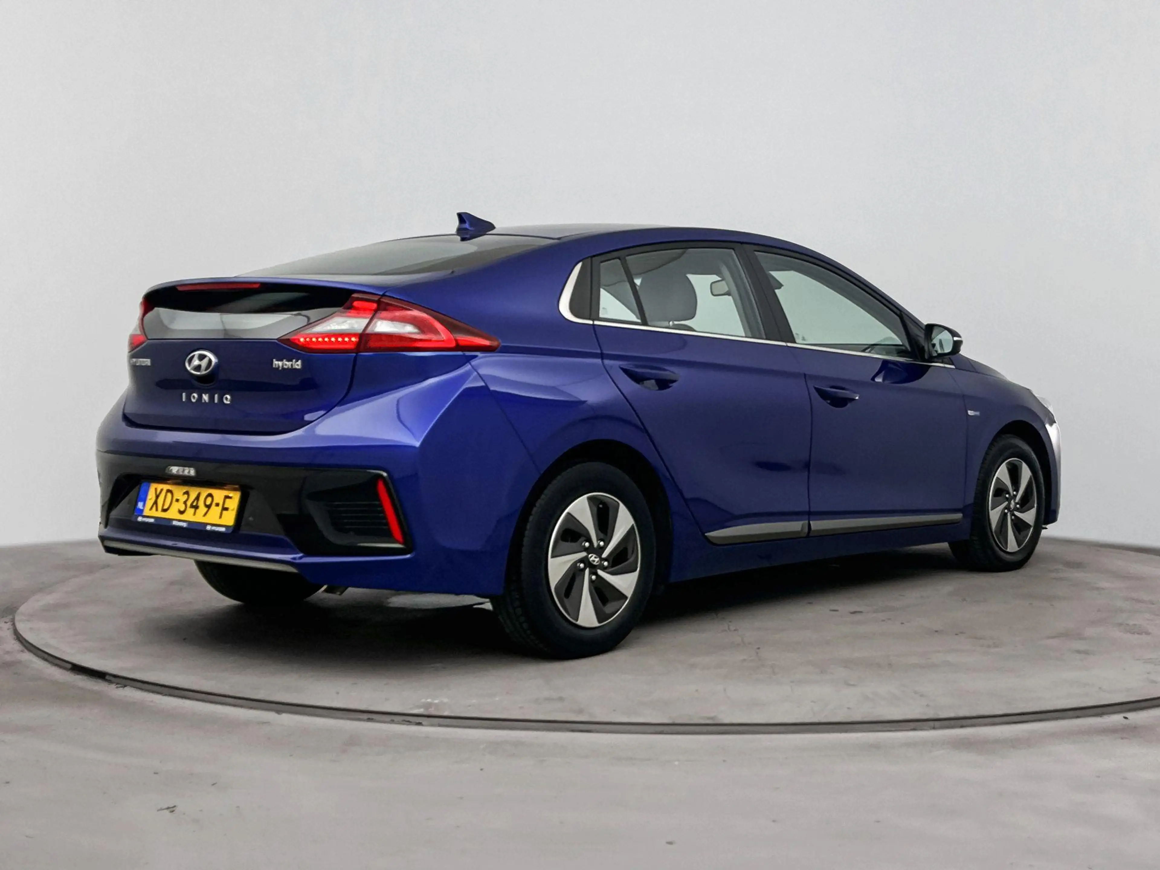 Hyundai IONIQ 1.6 GDi Comfort | Navigatie | Camera | Adaptive cr — photo 2