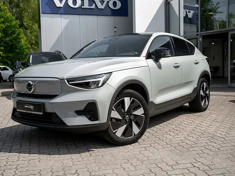 VOLVO C40