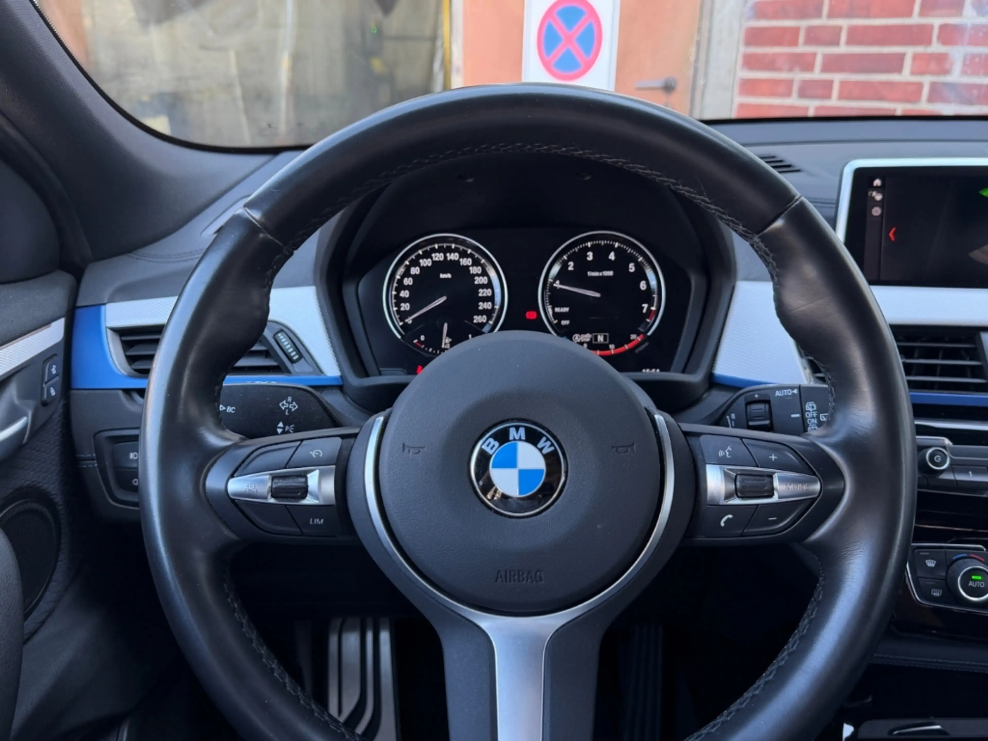 BMW X2 sDRIVE 18i M-SPORT NAVI PDC SHZ SHADOW LINE — photo 5