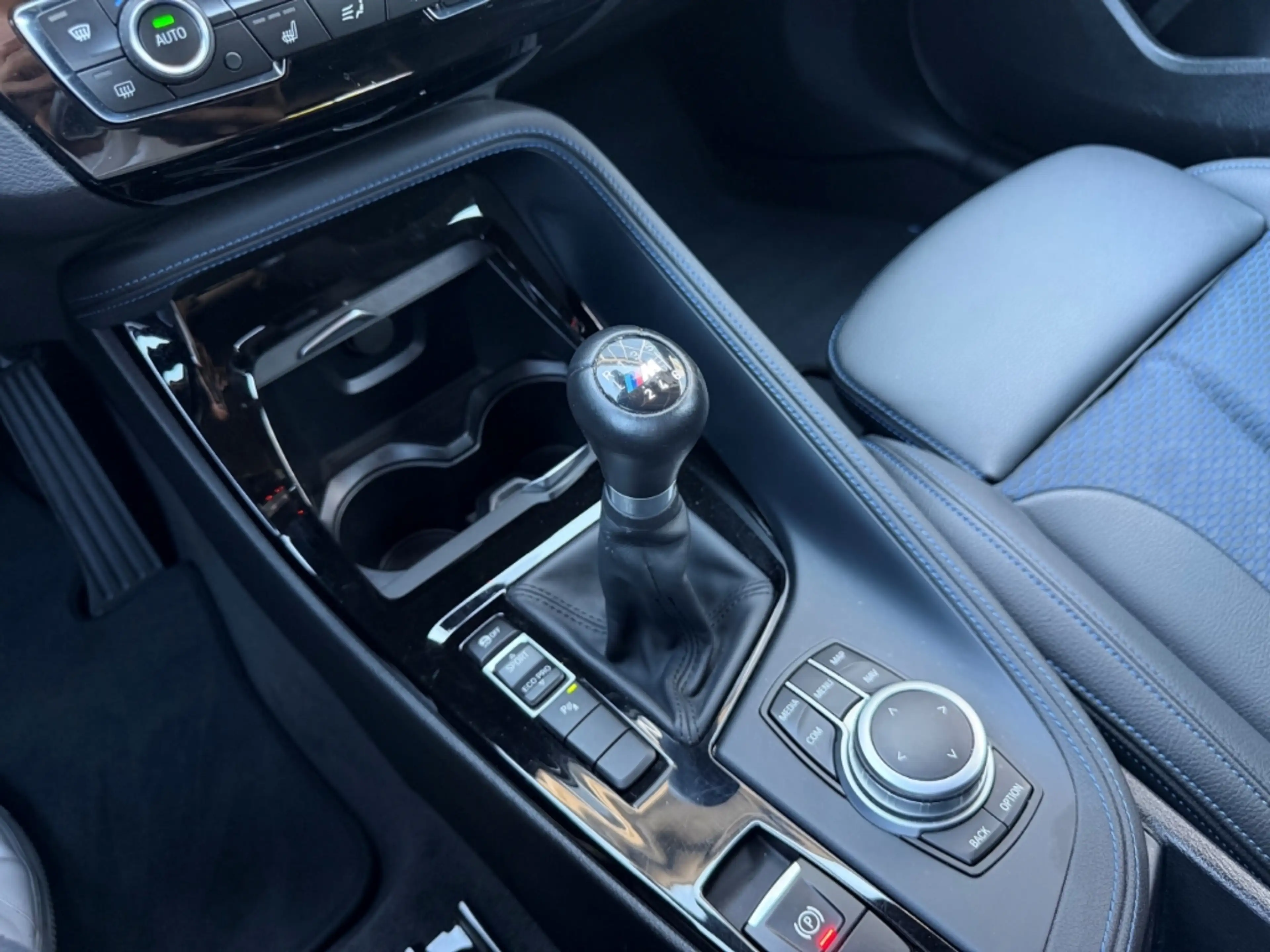 BMW X2 sDRIVE 18i M-SPORT NAVI PDC SHZ SHADOW LINE — photo 11