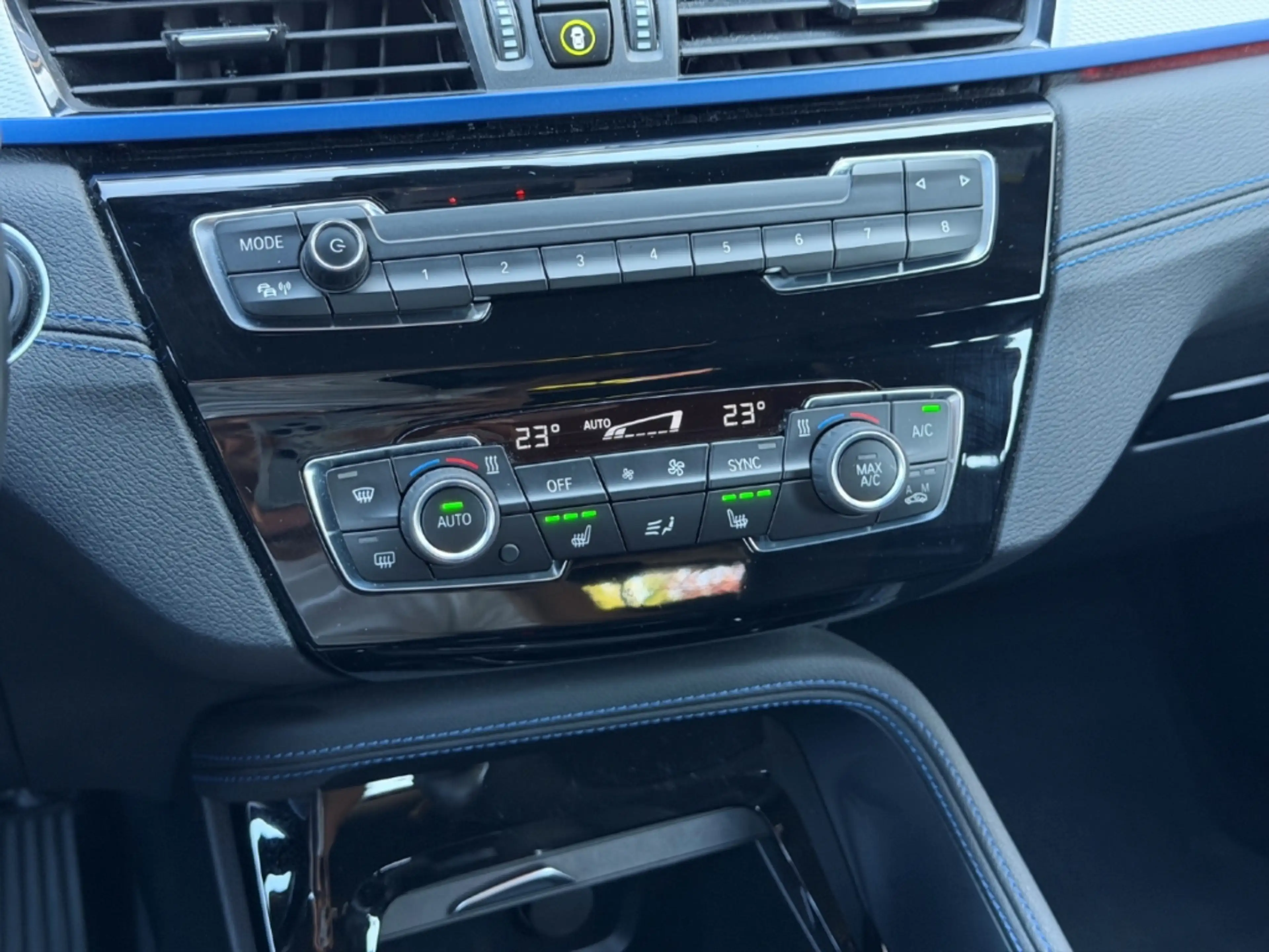 BMW X2 sDRIVE 18i M-SPORT NAVI PDC SHZ SHADOW LINE — photo 10