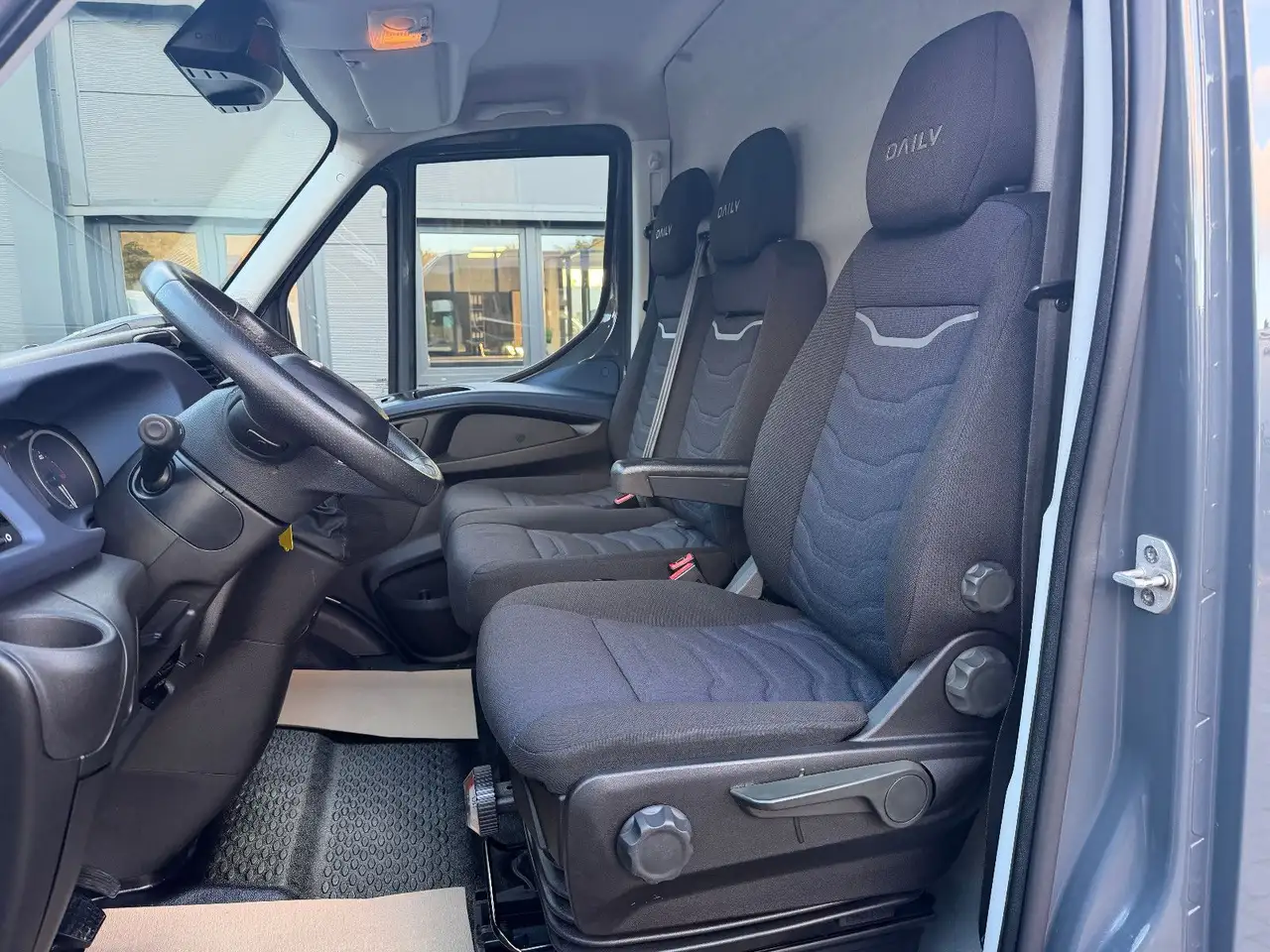 2021 Iveco Sonstige Daily Kasten 35S180 D *AHK3,5t* L3H2 Kamera Navi, photograph 12