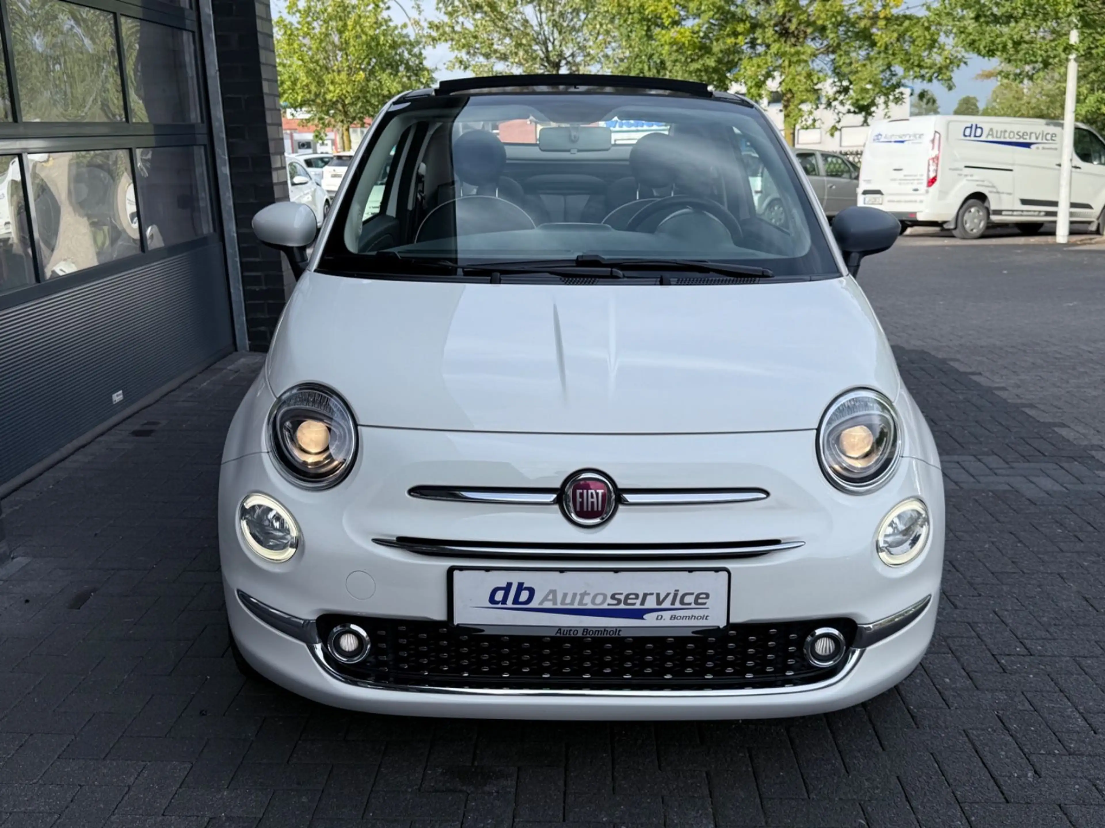 Fiat 500C Lounge — photo 12