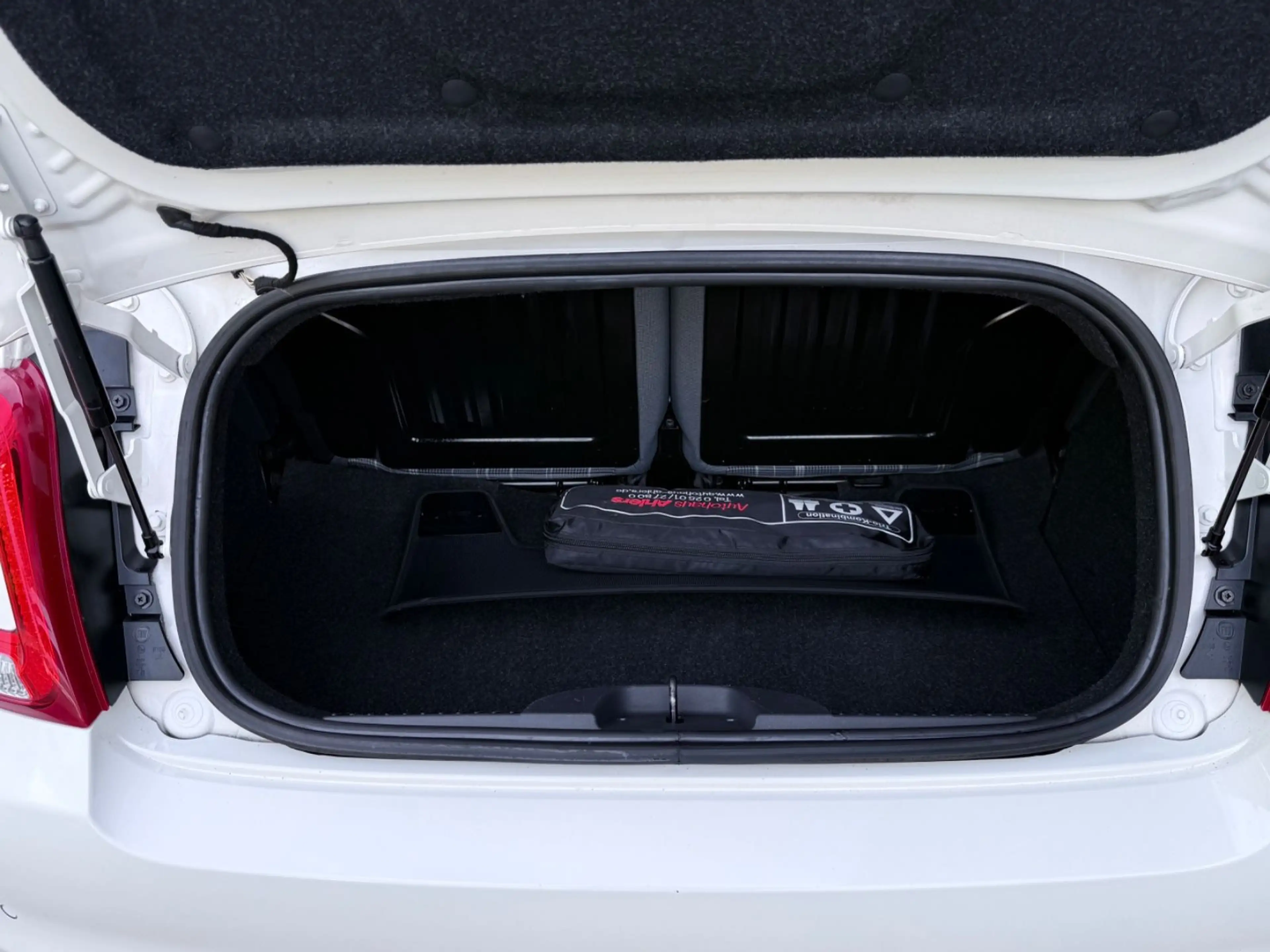 Fiat 500C Lounge — photo 13