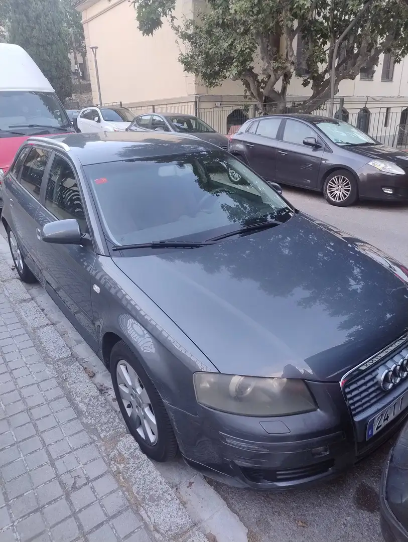 Audi A3 A3 Sportback 1.6 FSI Ambition Ambition Gris - 1