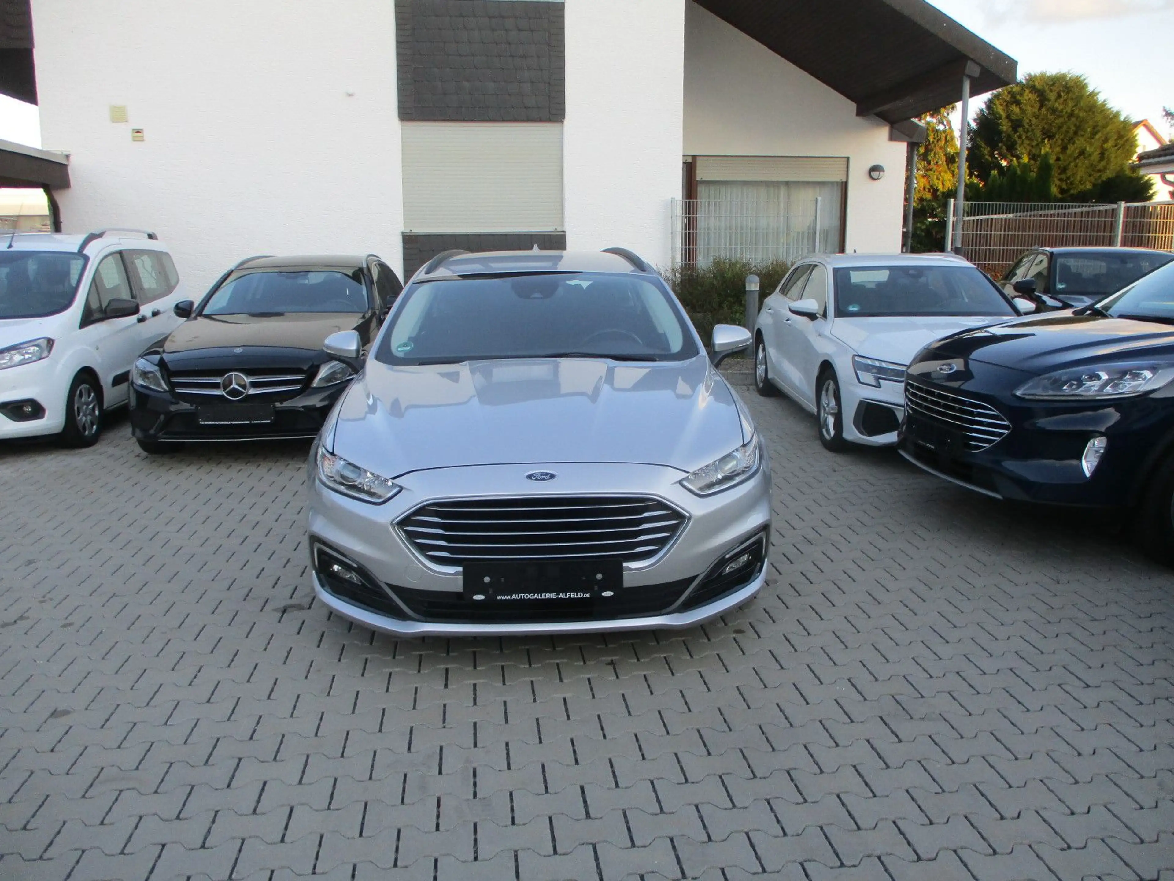 Ford Mondeo 2,0 NAVI KAMERA SPURH PDC LED SITZH TEMPO — photo 4