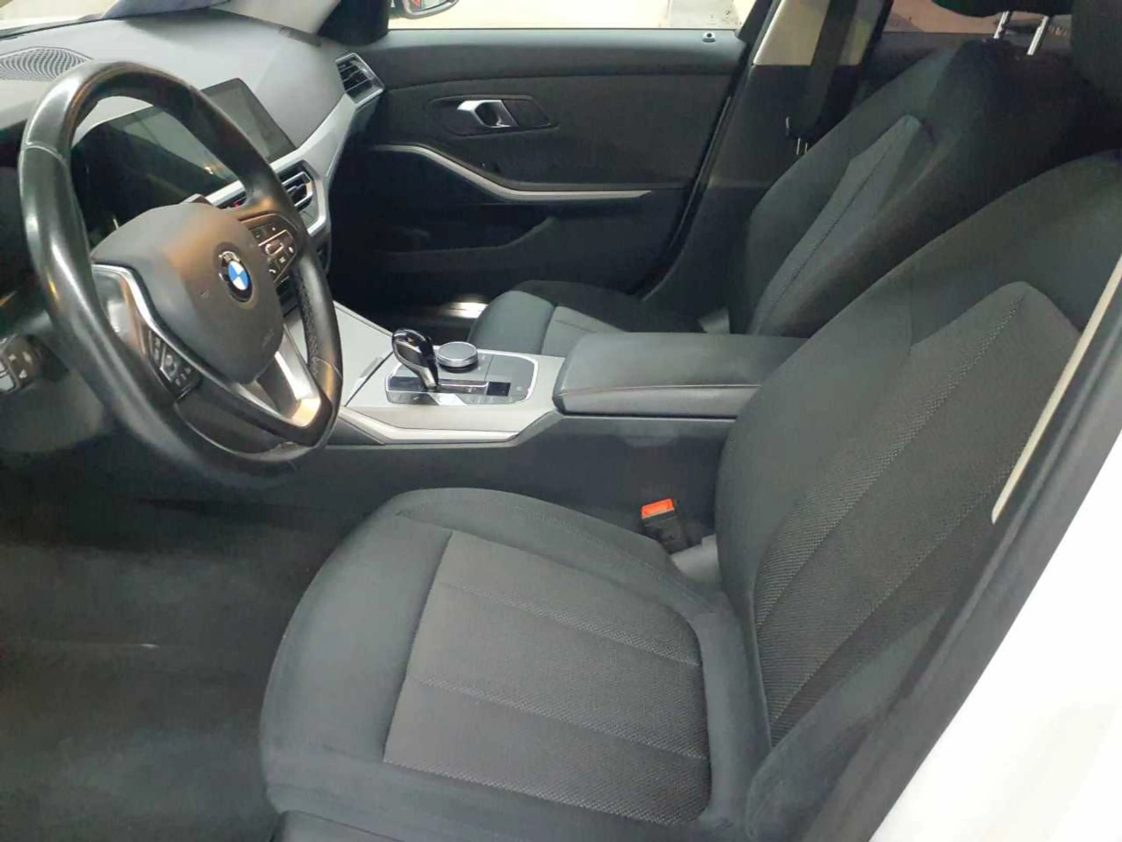 BMW 316 316d Touring Aut. Navi AHK LED — photo 7