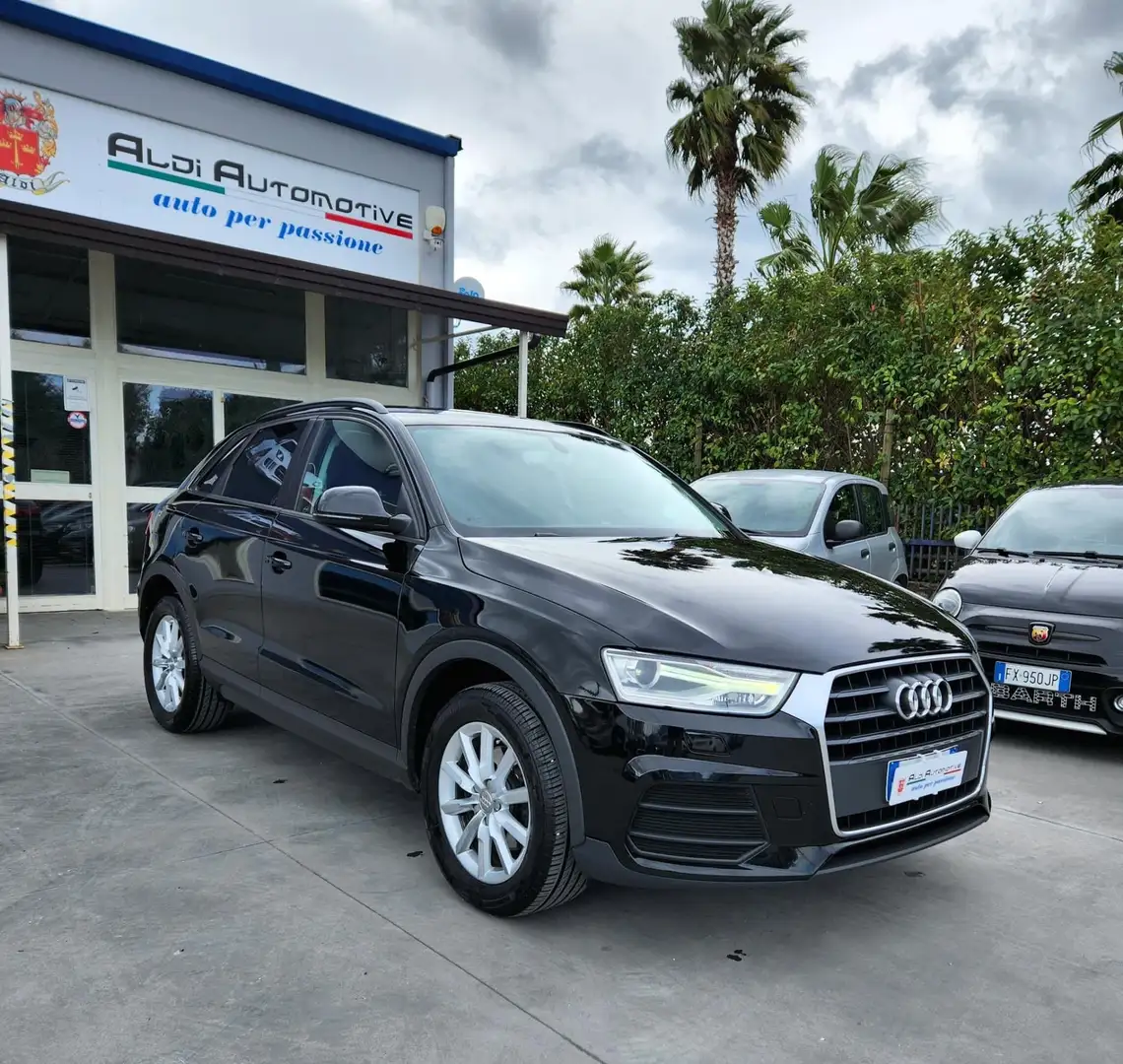 Audi Q3 2.0 TDI 120 CV Noir - 1