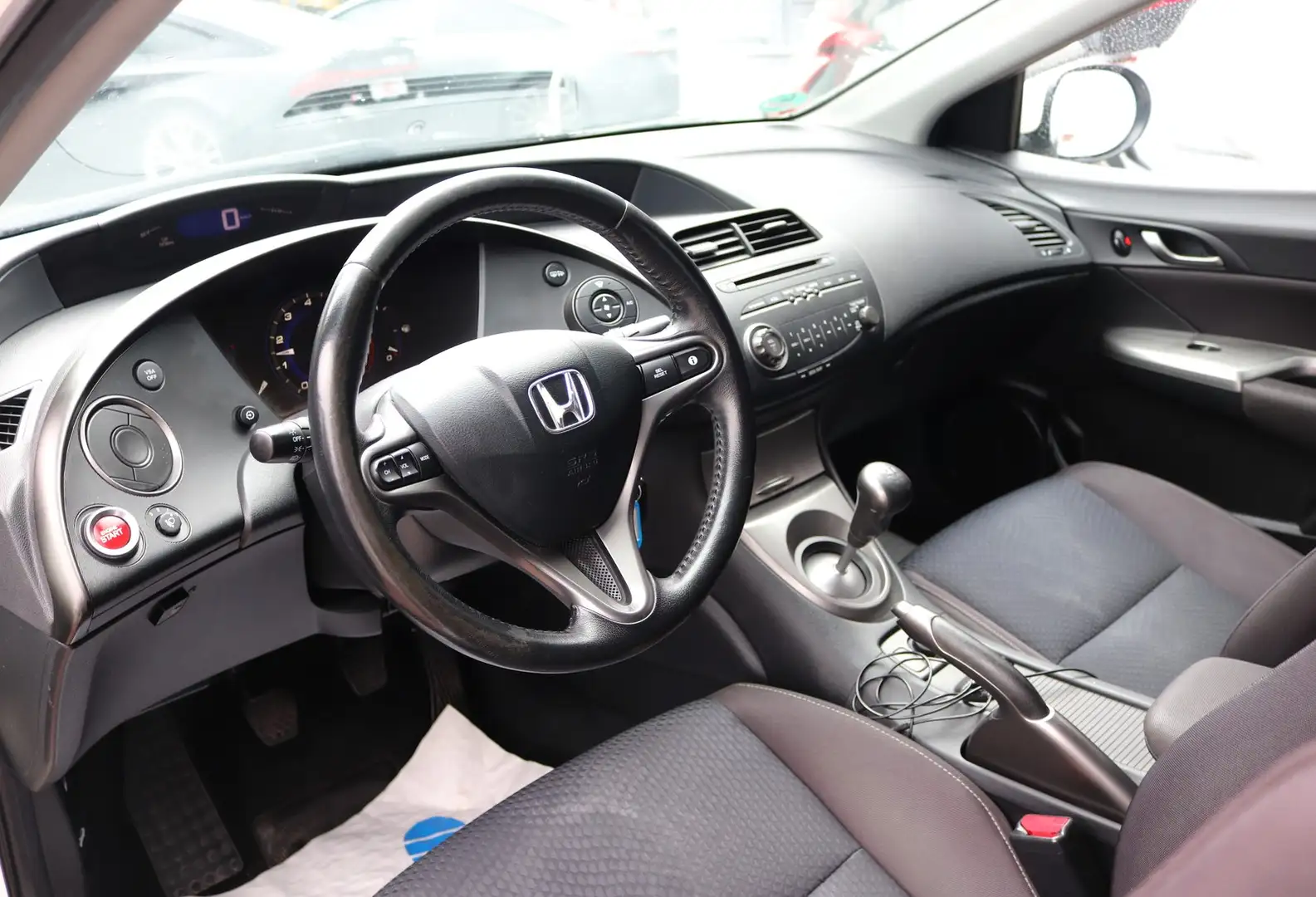 Honda Civic Civic 1.4 Comfort *LPG-GASANLAGE*Klimaaut.*KeyGo Weiß - 2