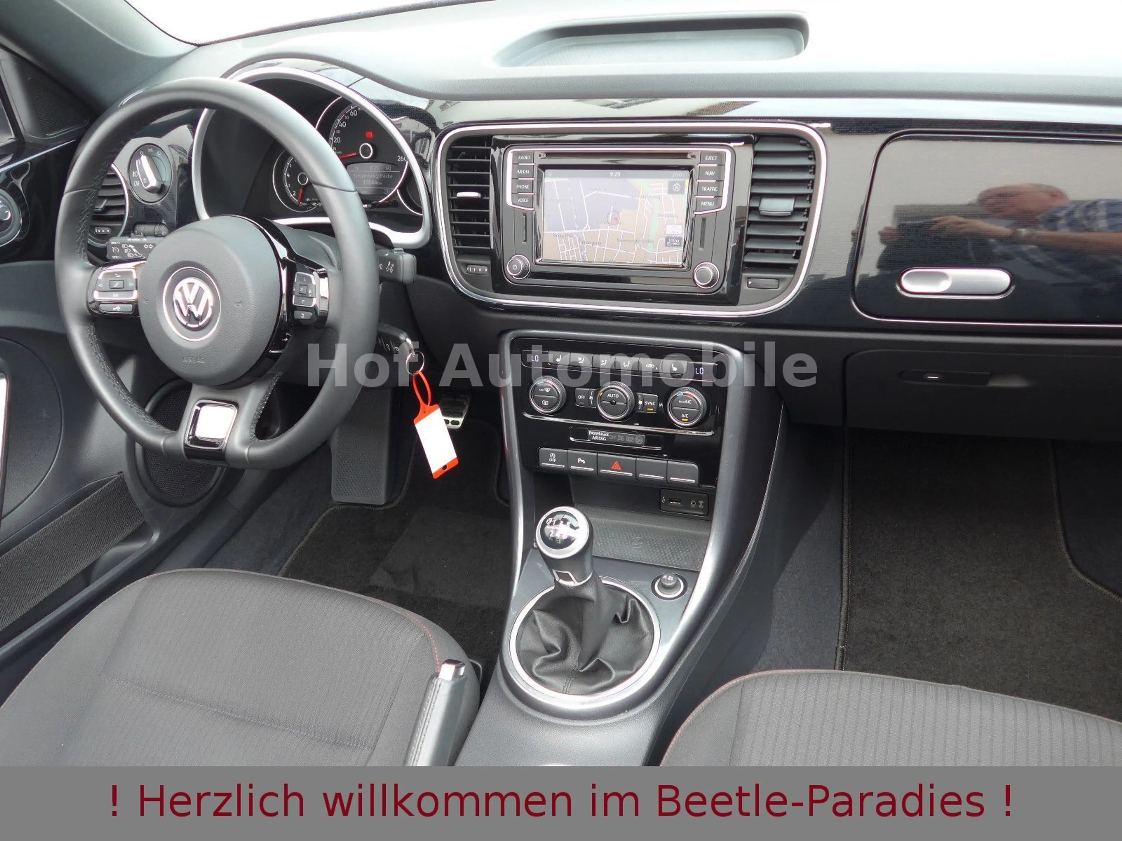 Volkswagen Beetle 1.4TSI Sound Xenon Navi AppCon 1.Hand — photo 11