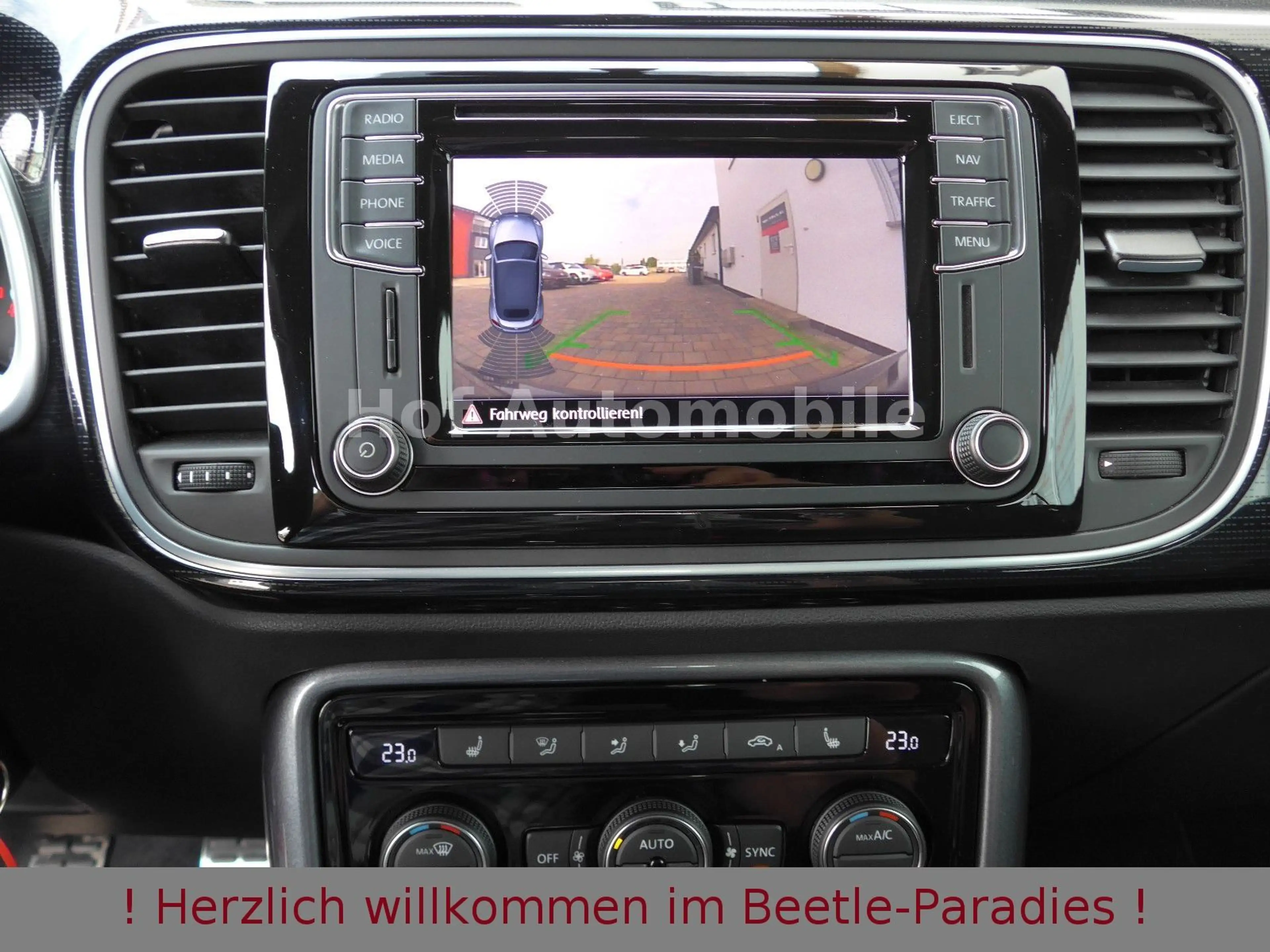 Volkswagen Beetle 1.4TSI Sound Xenon Navi AppCon 1.Hand — photo 13