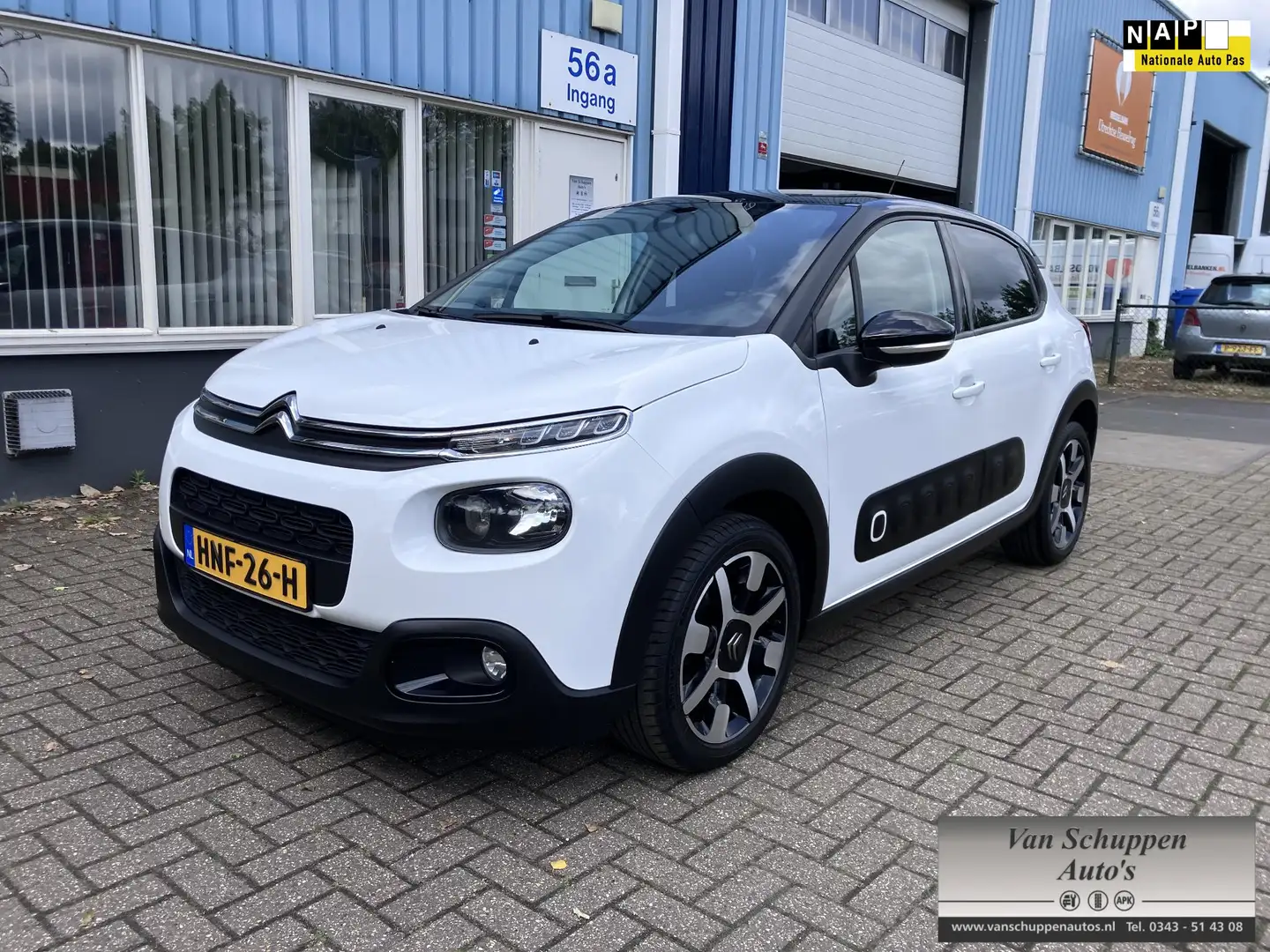 Citroen C3 1.2 PureTech S&S Shine Pano Navi-carplay Pdc Wit - 1