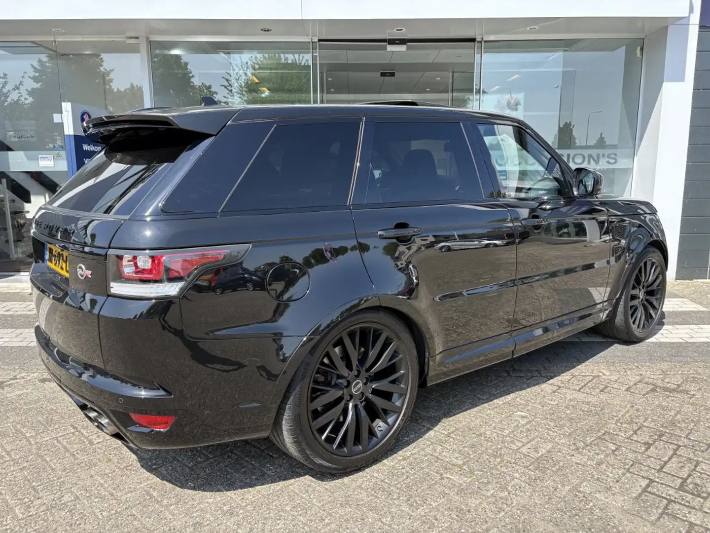 Land Rover Range Rover Sport 5.0 V8 SVR 1ste eigenaar/Dealeronderhouden/NL AUTO Zwart - 2