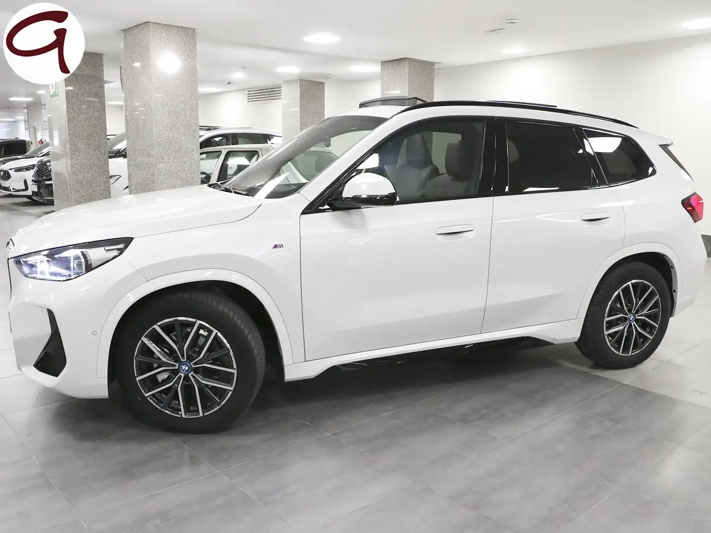 BMW iX1 eDrive20 Blanco - 2