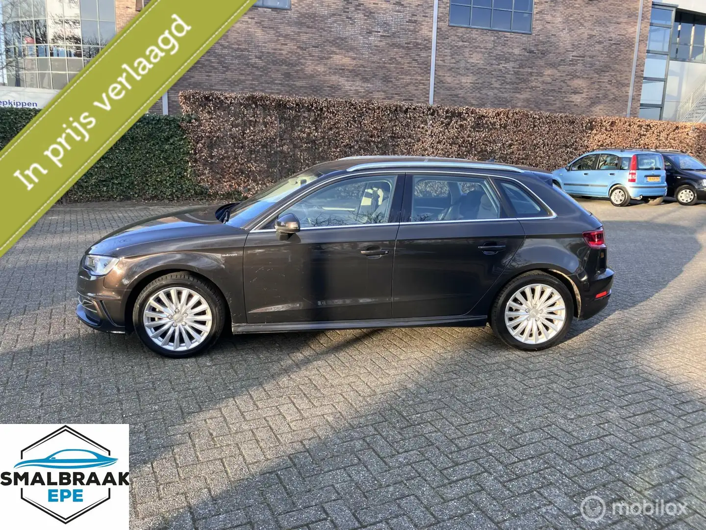 Audi A3 Sportback 1.4 e-tron PHEV Attraction Braun - 2
