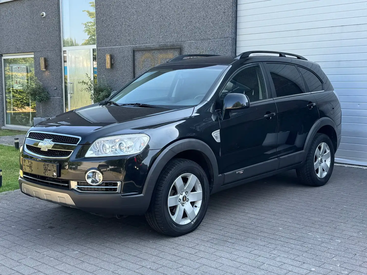 Chevrolet Captiva Captiva 2.0 4WD 7 Sitzer LS SPORT-LINE Zwart - 1