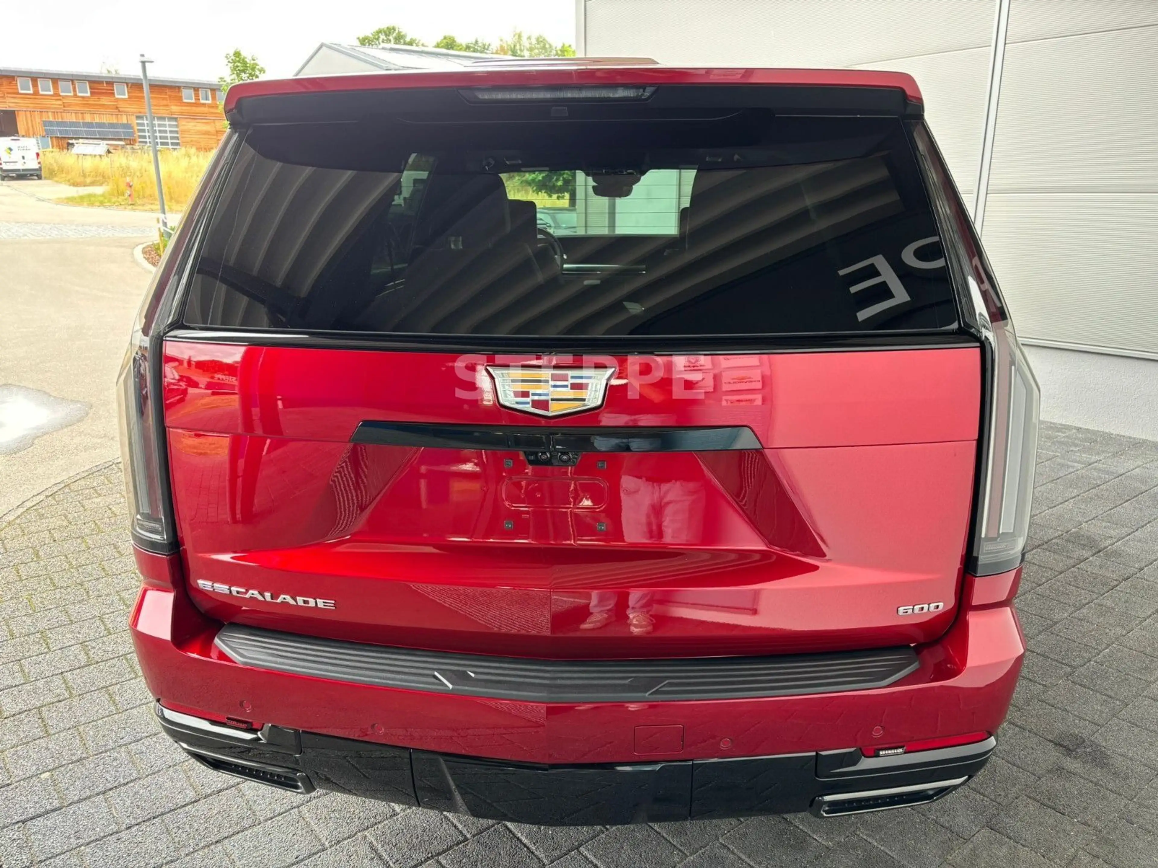 Cadillac Escalade MY26 6.2 V8 SportPlatinum Executive 24" — photo 5