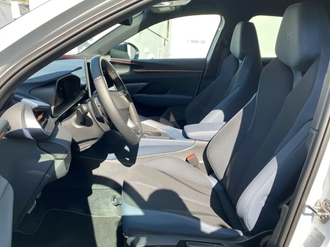 Cupra Terramar 1.5 eTSI DSG AHK+LED+HUD+NAVI+KLIMA+ACC, миниатюра 9