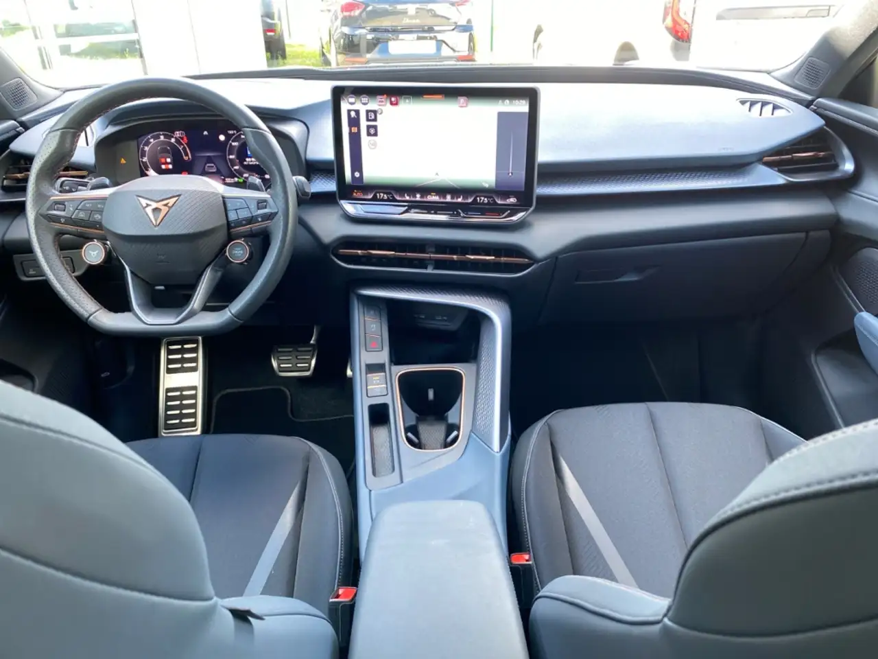 Cupra Terramar 1.5 eTSI DSG AHK+LED+HUD+NAVI+KLIMA+ACC, миниатюра 14