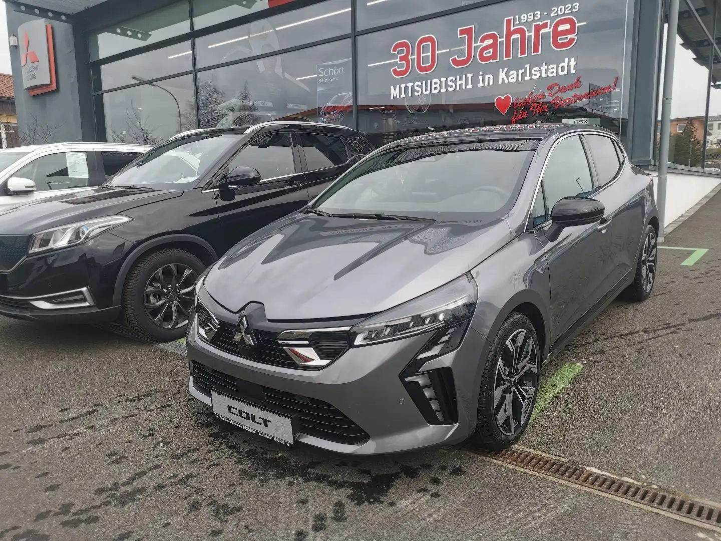 Mitsubishi Colt Select 1.0T 6-Gang - 5 Jahre Werksgarantie Grau - 1