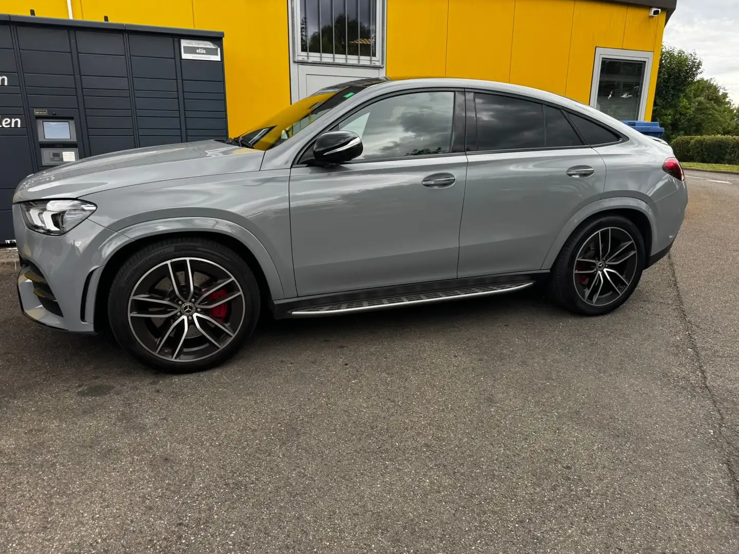Mercedes-Benz GLC 400 GLC 400 d 4Matic 9G-TRONIC AMG Line Grau - 2