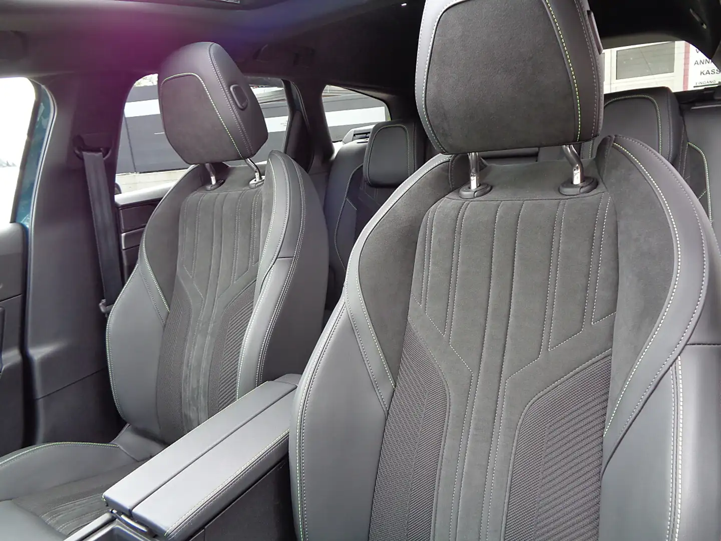 Peugeot 308 SW BlueHDi 130 EAT8 GT Schiebedach, Alcantara, ... Schwarz - 2