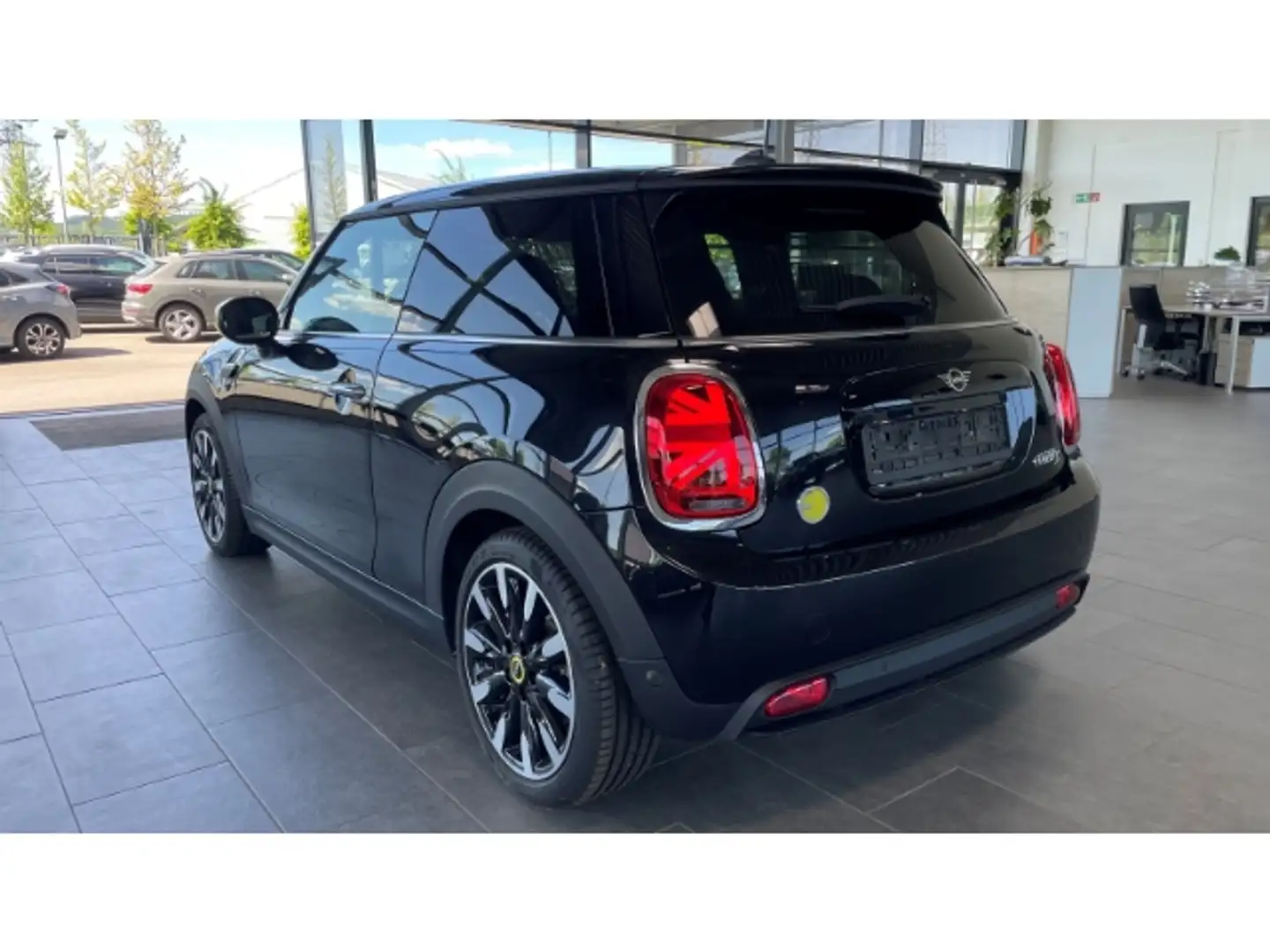 MINI Cooper SE Electric LED Navi Leder Digitales Cockpit Mehrz Schwarz - 2
