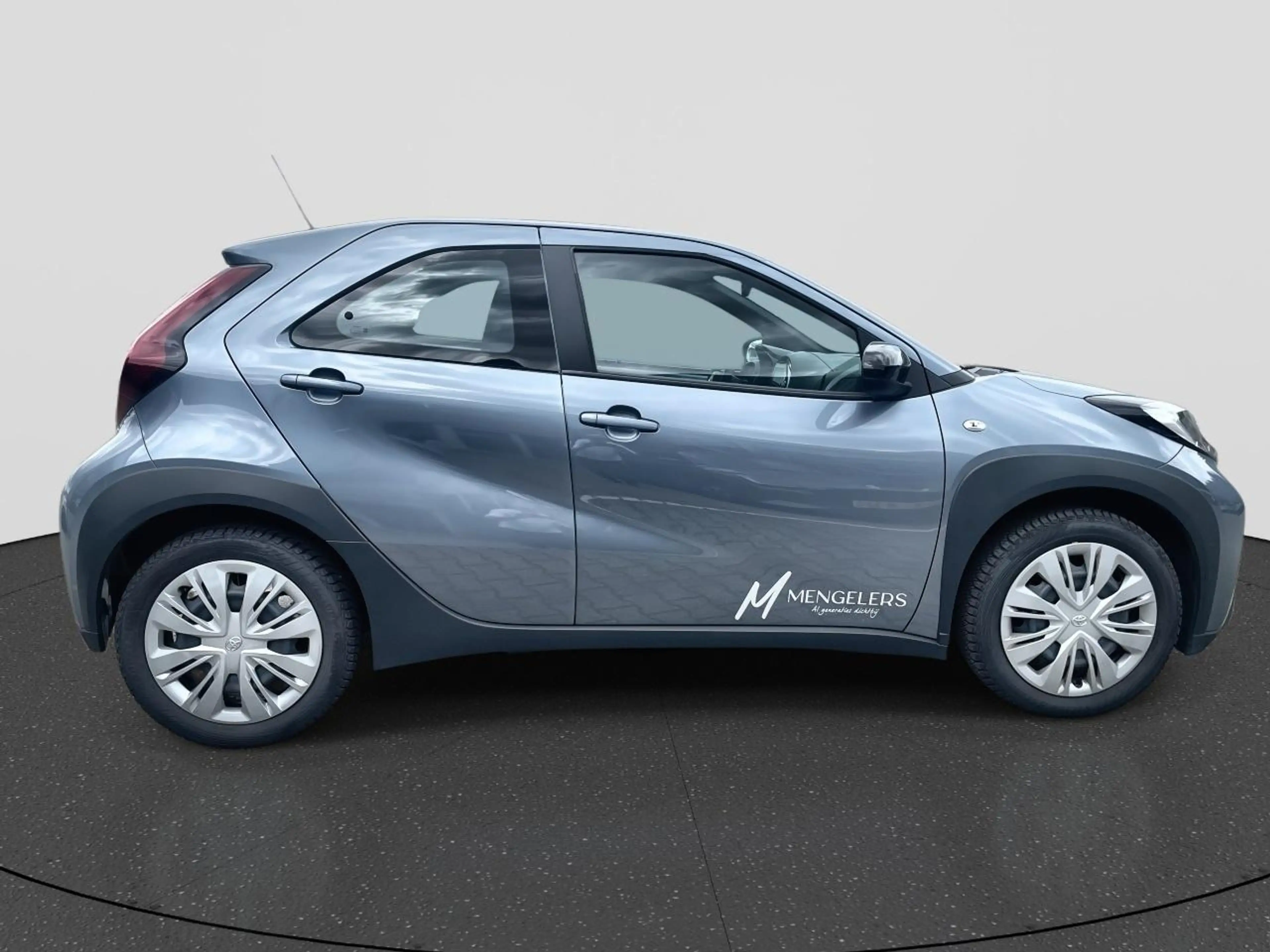 Toyota Aygo X 1.0 VVT-i MT Play — photo 8
